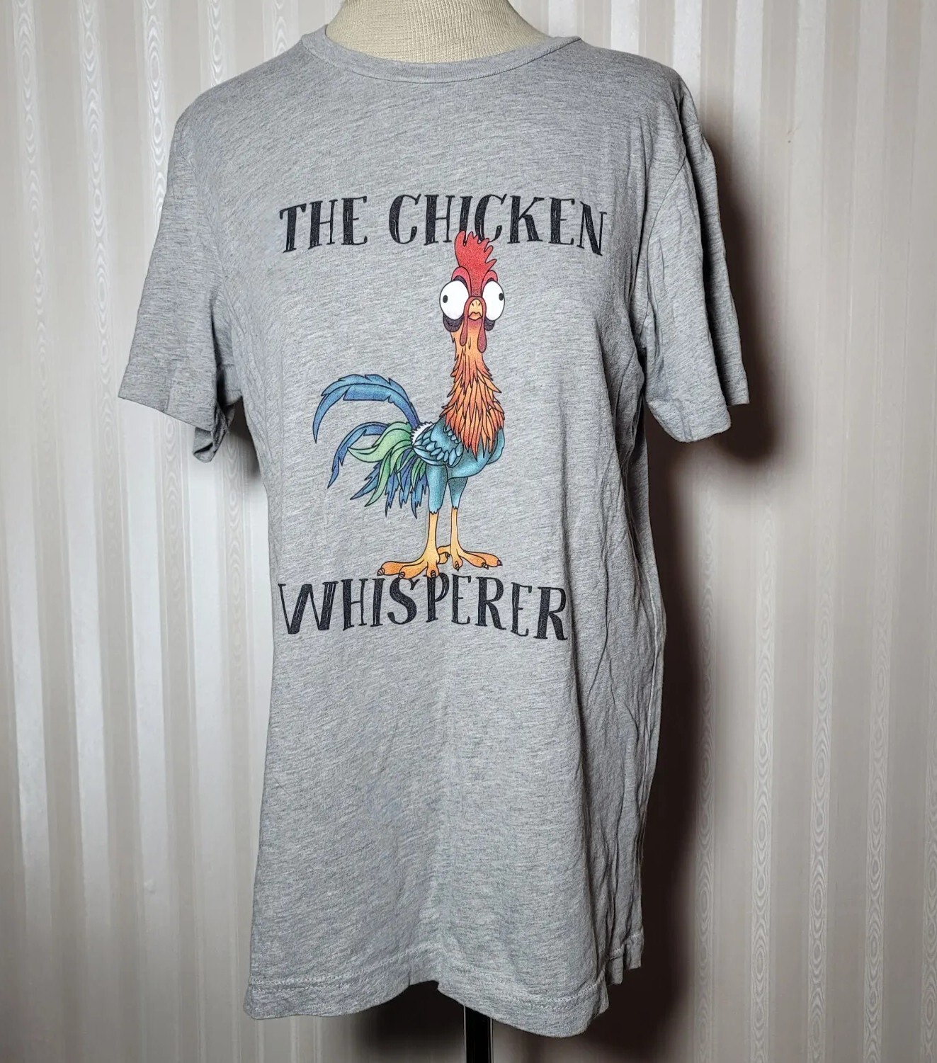 The Chicken Whisperer Unisex Sz M T-Shirt Gray Funny Chicken Lover Farm Ranch