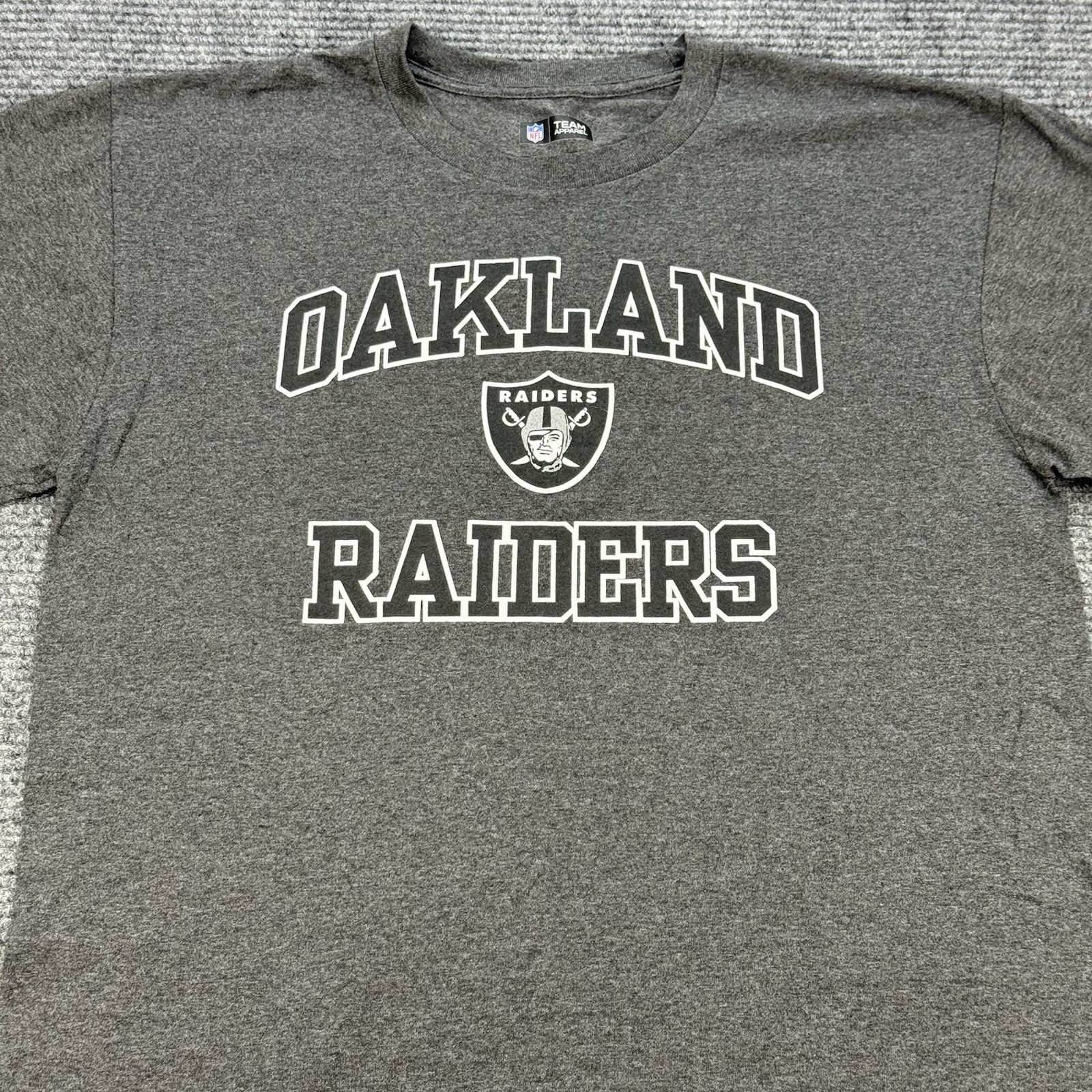 Oakland Raiders T Shirt Mens Large Gray NFL Team Apparel Logo Short Sleeve Tee