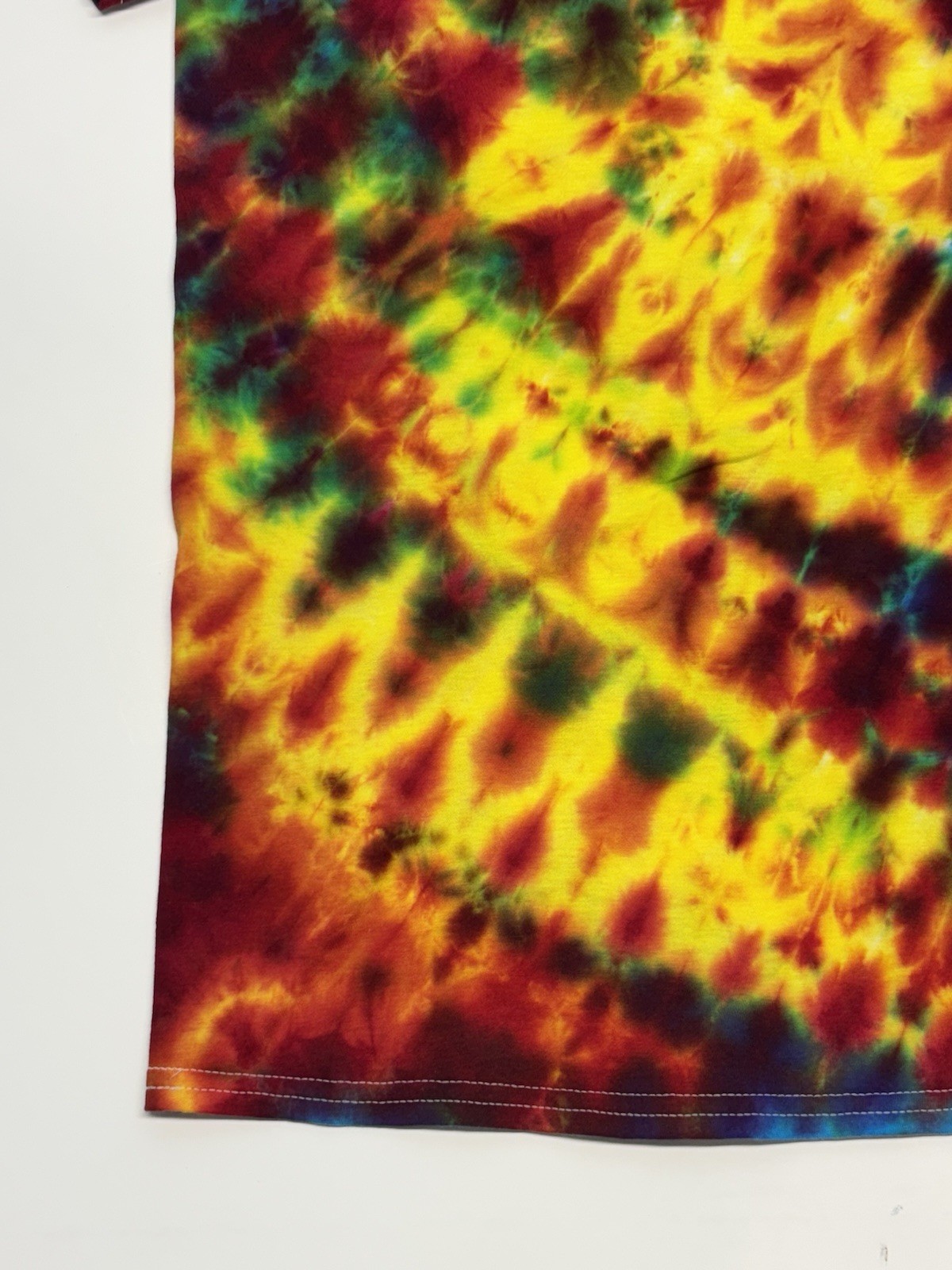 Handmade Tie Dye Adult Unisex T-Shirt Size Large Multicolor Tee New