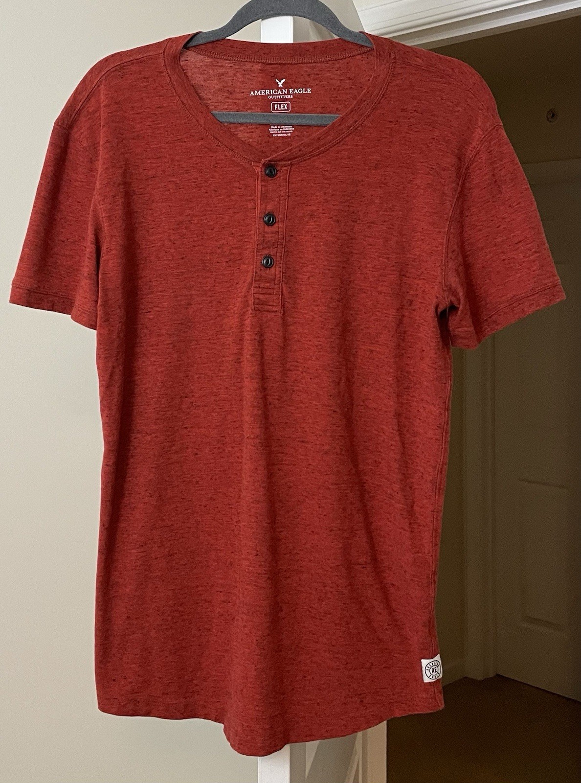American Eagle Outfitters Top Orange Henley Flex Knit Pullover Men’s Small
