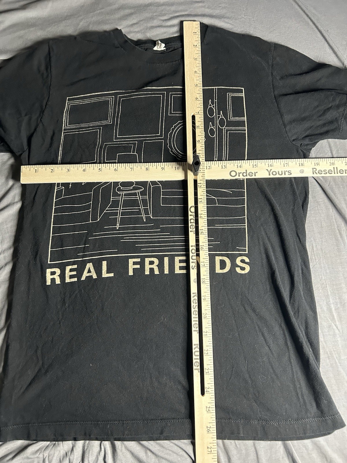 Real Friends T-Shirt Medium Black Band Tee Rock Emo Punk The Home Inside My Head