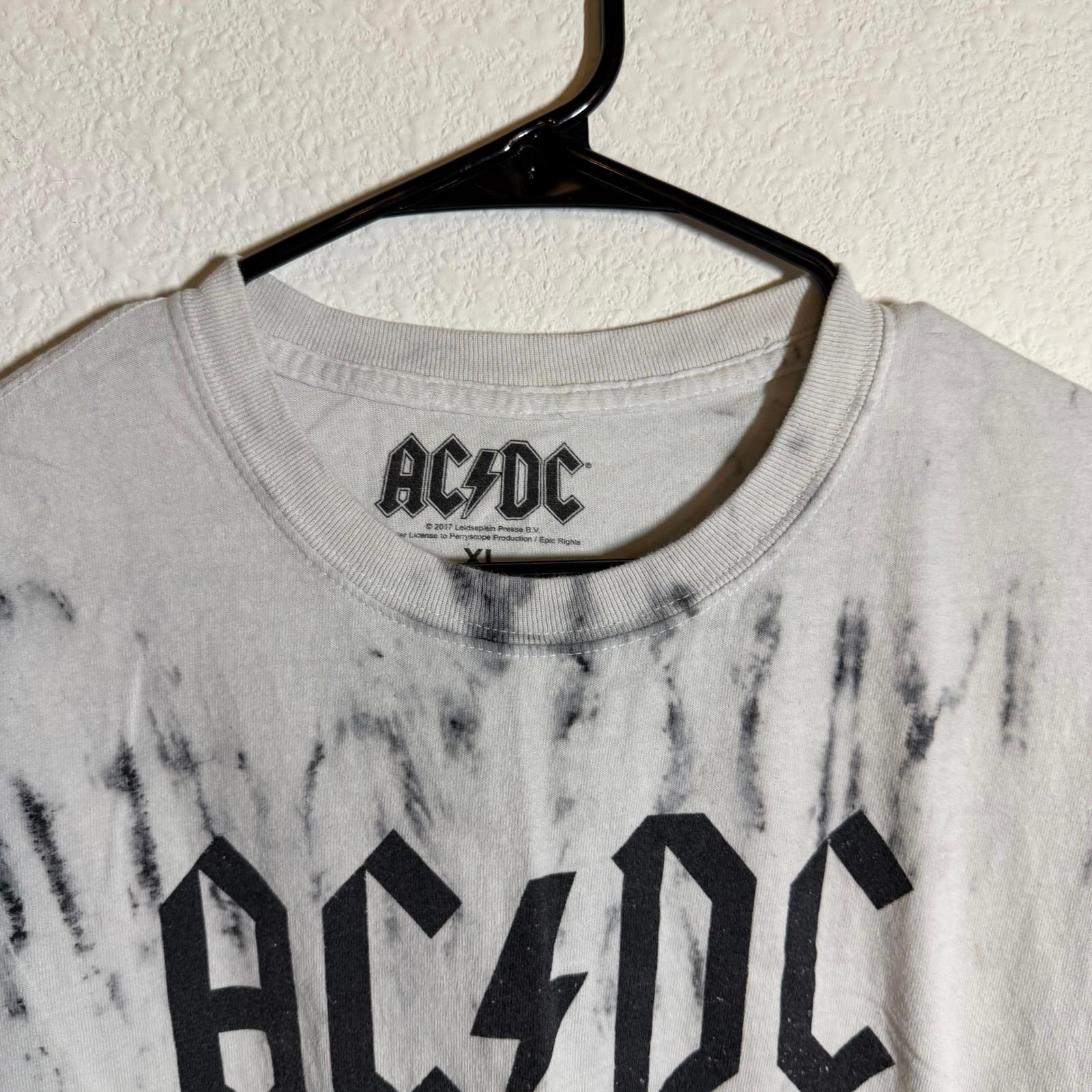 AC/DC Back In Black 1980 Tour Tie Dye Graphic T-Shirt Mens XL White Black