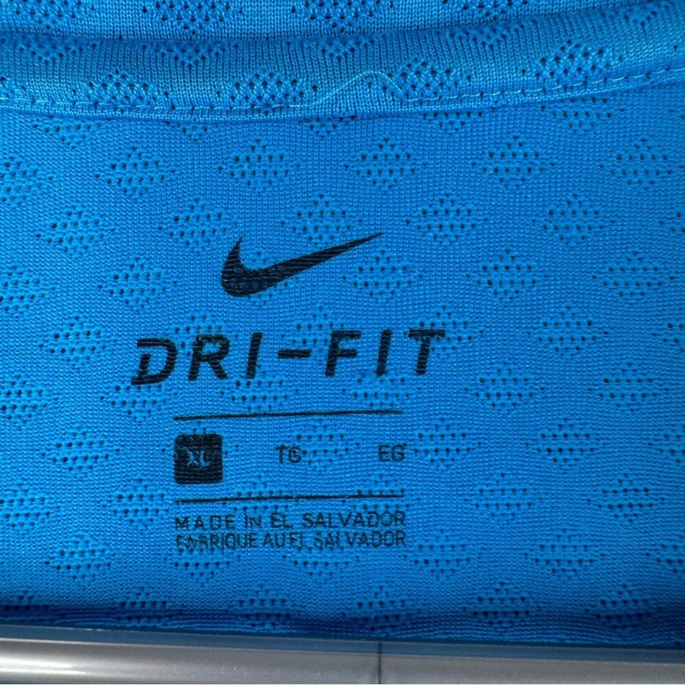 Nike T-shirt stretchy Bright Blue Dri-FIT Short Sleeve Athletic Tee