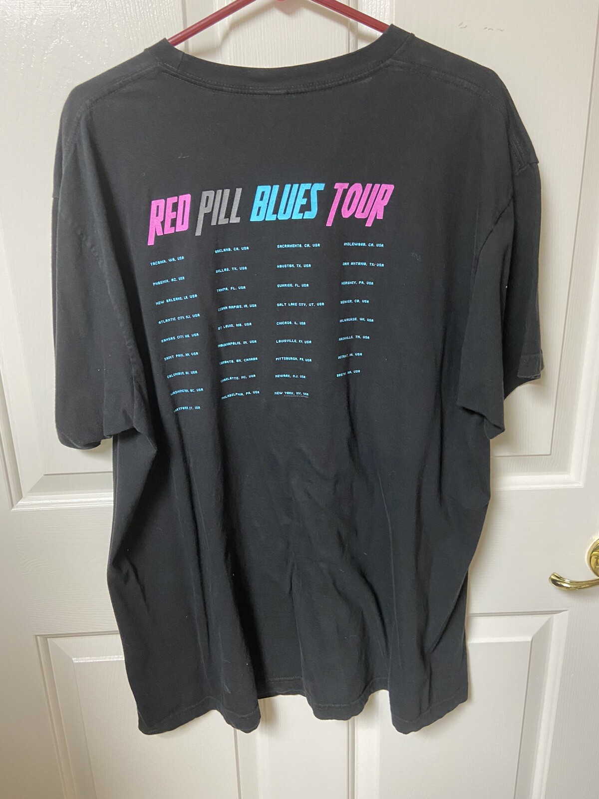 Maroon 5 Shirt Mens XXL Black Red Pill Blues Concert Tour Adam Levine Tee