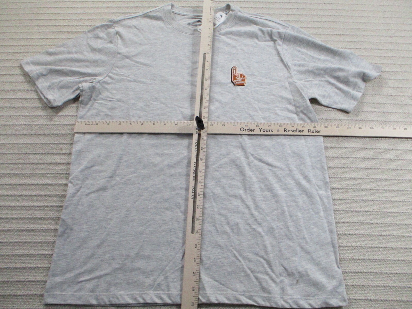 Tommy Bahama Men Beer Shirt Medium Gray Football Thirst Round Draft Crew Tee New