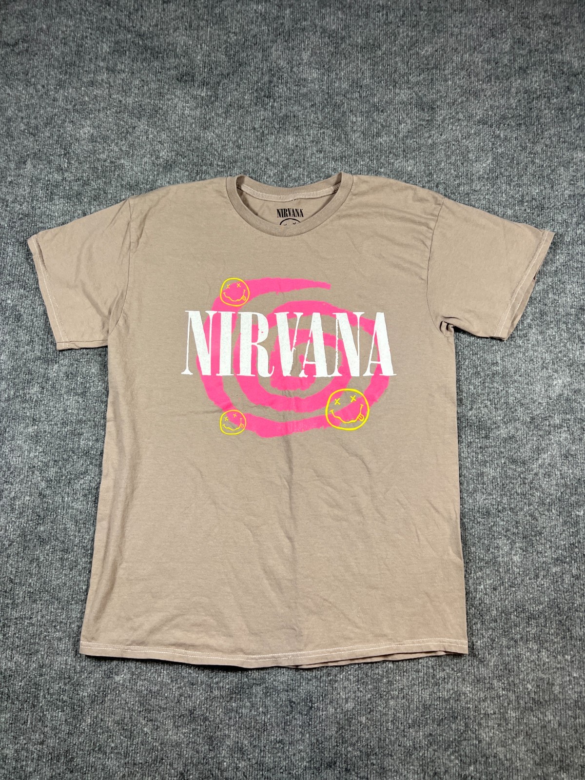 Nirvana Band T Shirt Mens Medium Beige Cotton Happy Face Graphic Everyday Wear