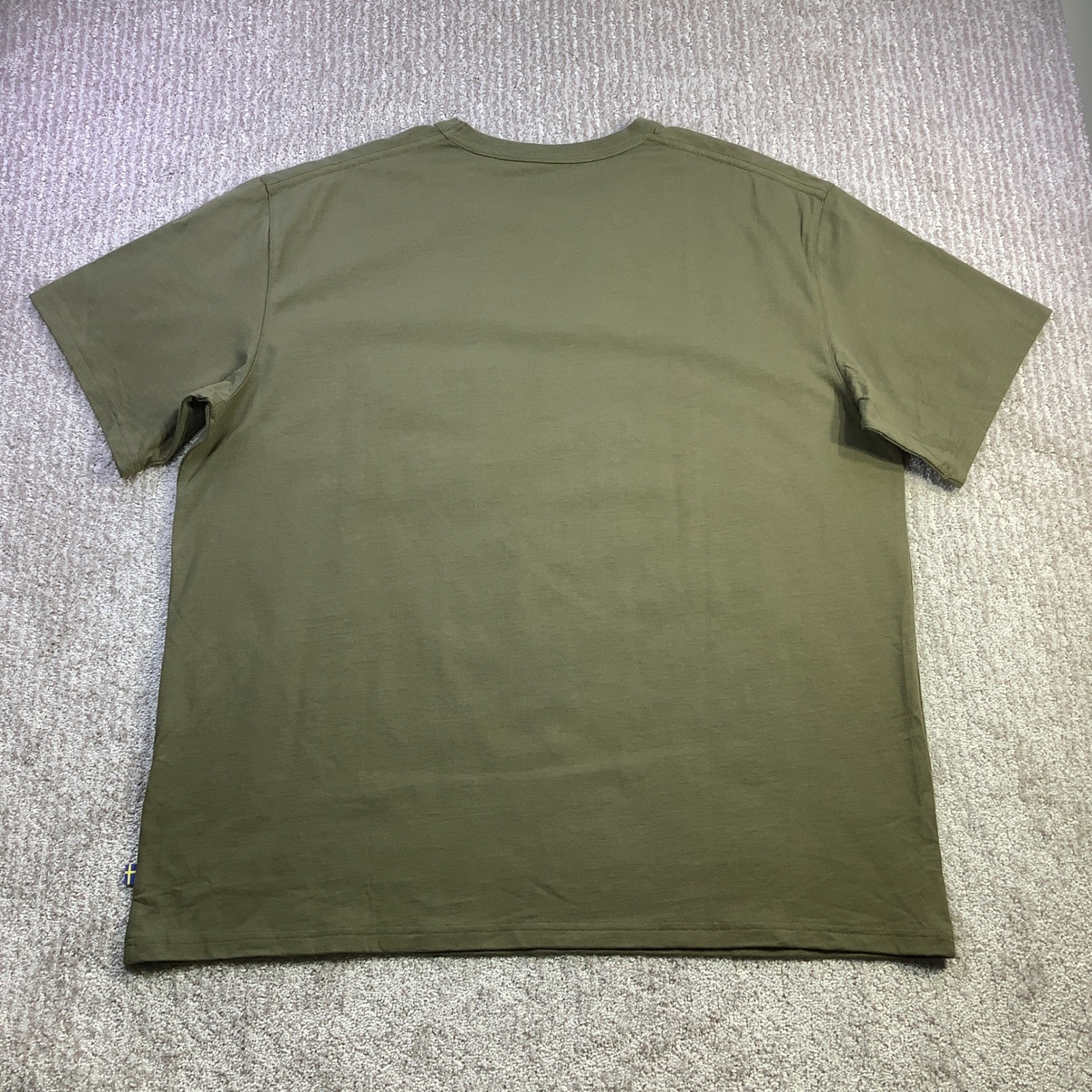 Fjallraven Logo Pocket T-Shirt Mens Laurel Green Organic Cotton Tee Size L NWT