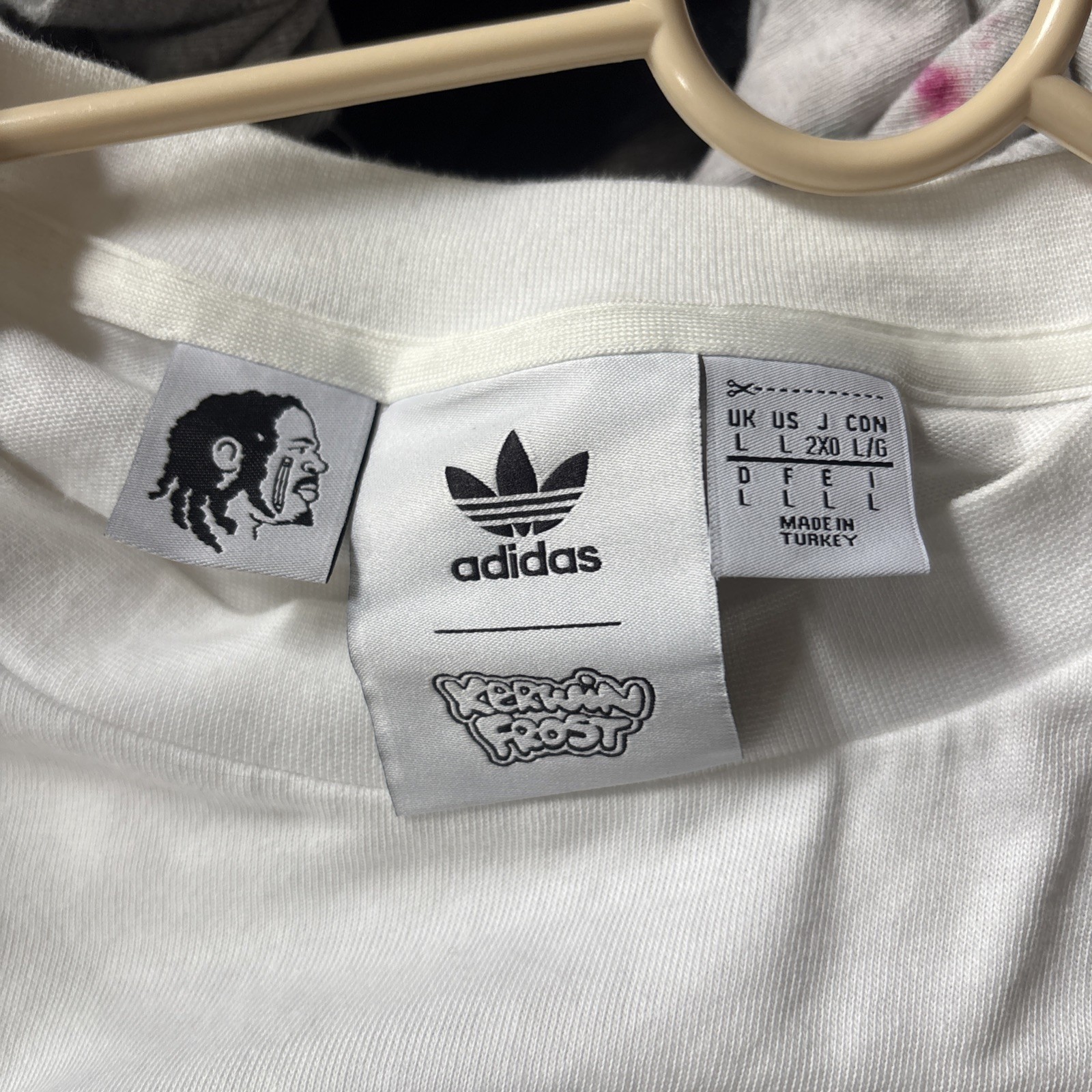 Adidas Kerwin Frost Shirt Mens XL White Cartoon Trefoil Streetwear Fits 2XL