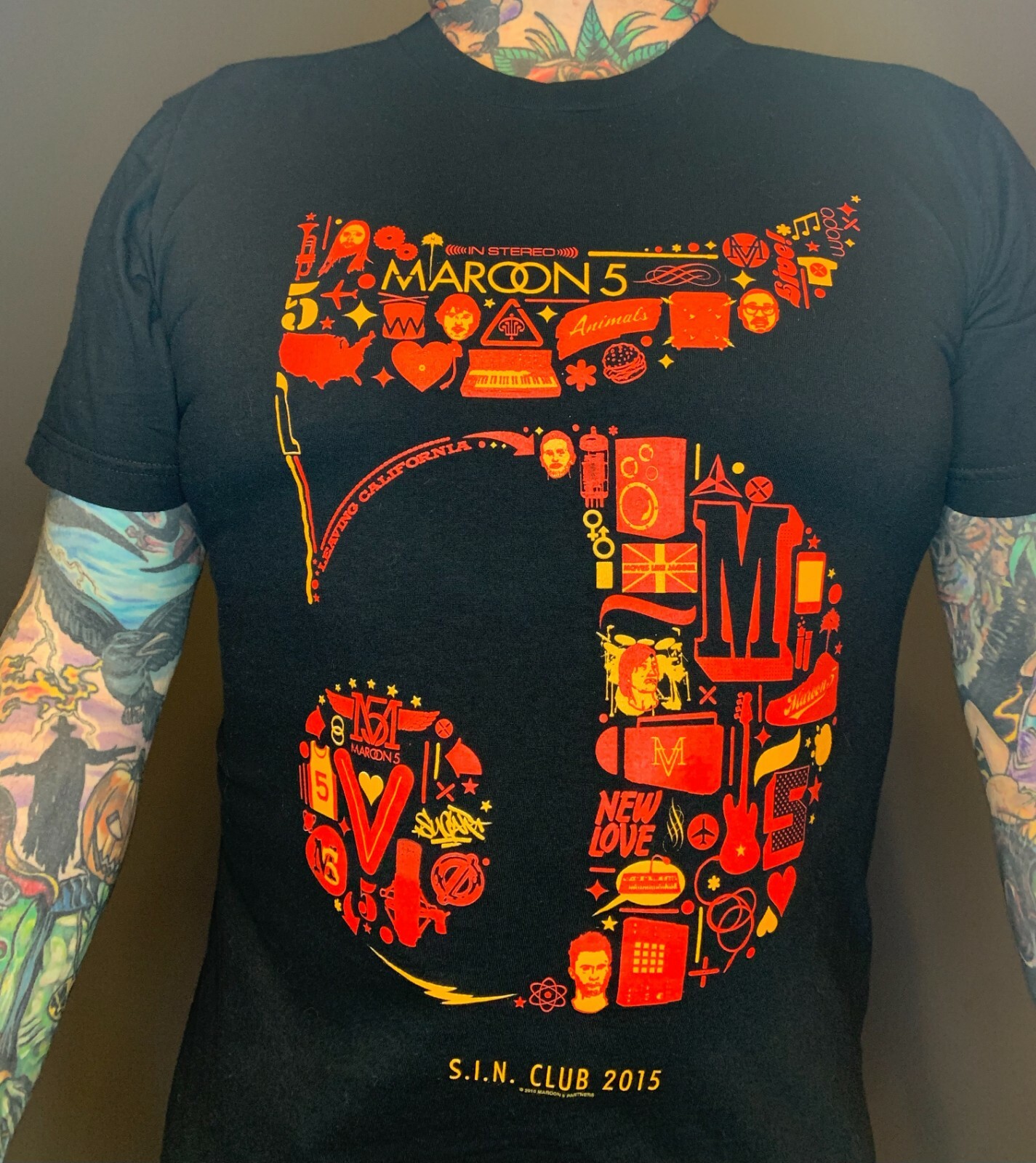 MAROON 5 Band Shirt Unisex T Shirt Sz. (M) Adam Levine