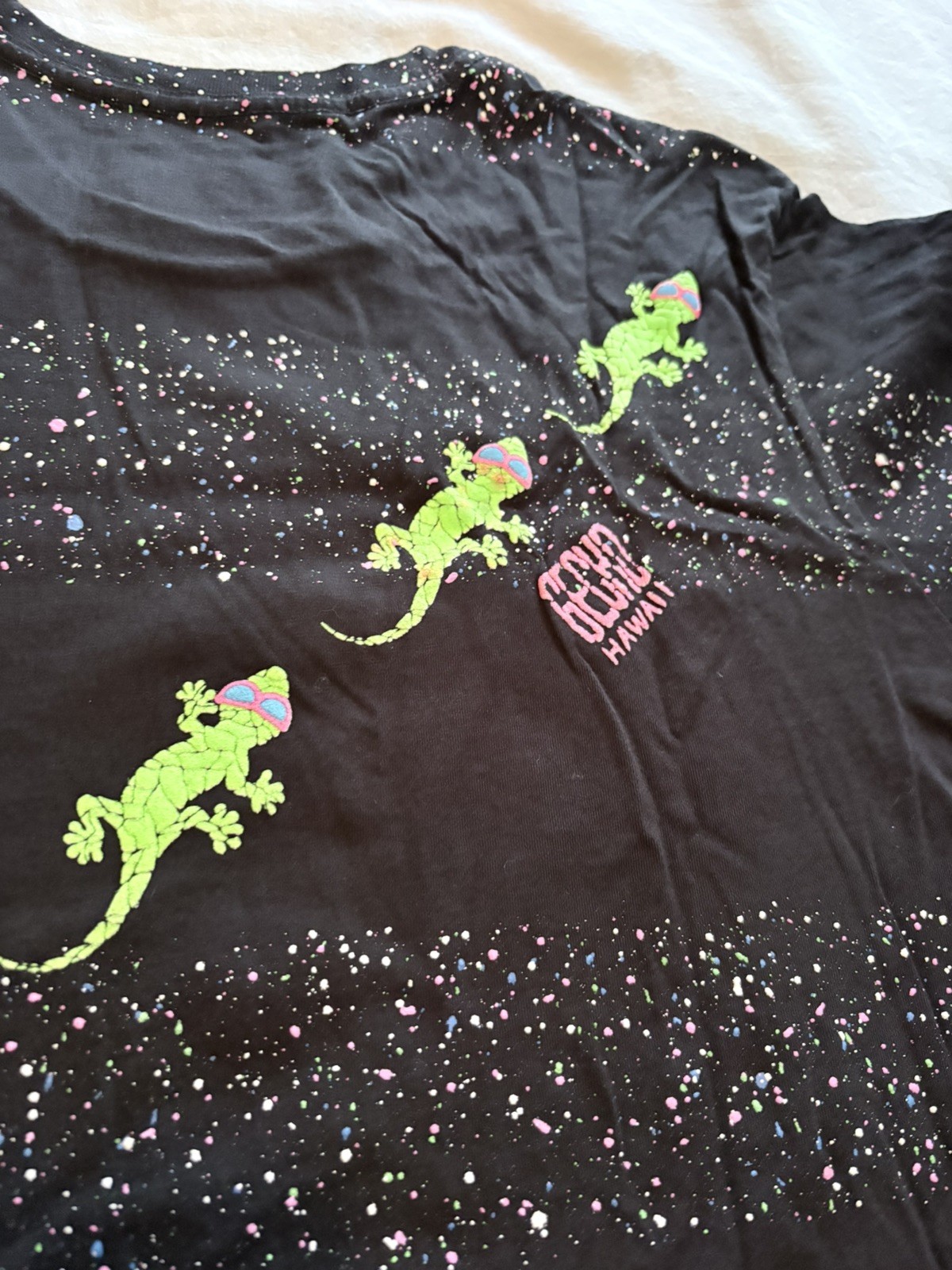 LOT OF 2 Gecko Hawaii Men’s Size XL Shirts EUC