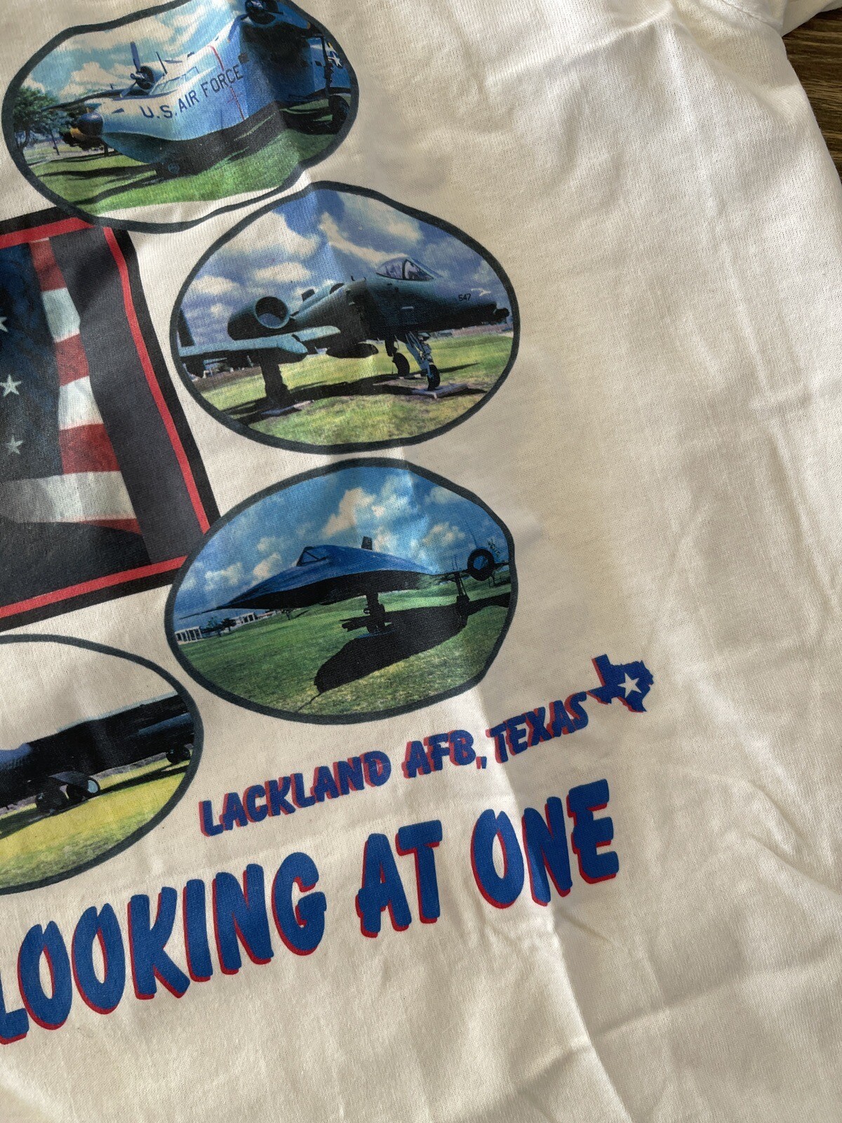 US Air Force USAF Military Lackland TX T-Shirt Men’s Size L