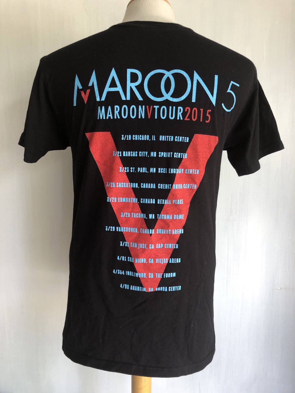 MAROON 5 (2015) Official Adam Levine Band Concert Tour Dates T-Shirt Size Small