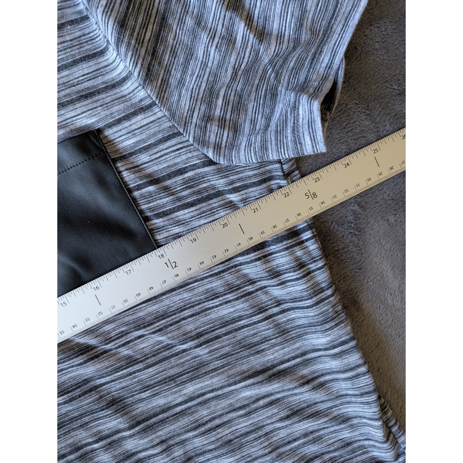 Express Mens Henley Shirt XL Grey Space Dye Striped Faux Leather Pocket Short