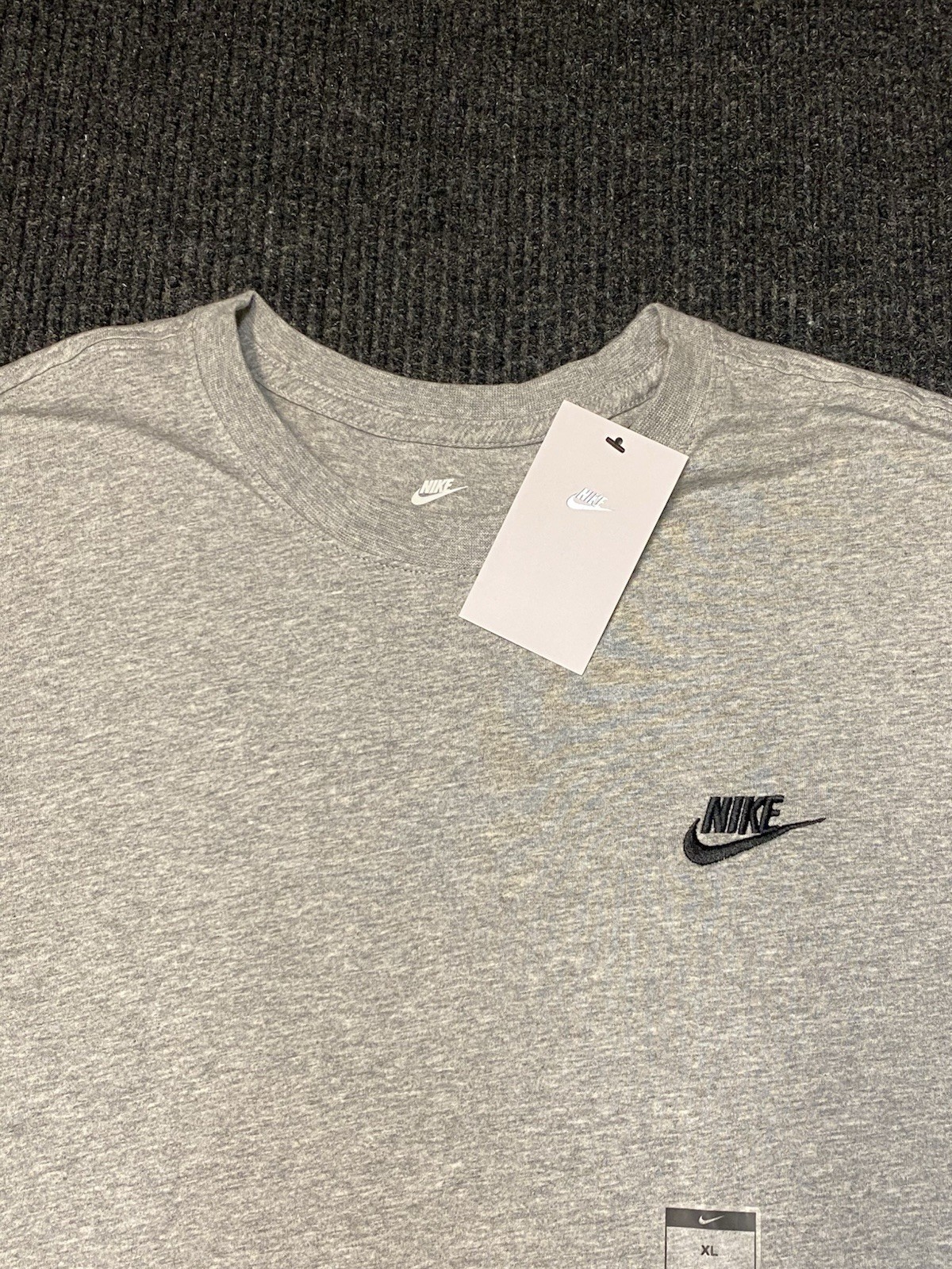 NWT The Nike Tee Mens Sportswear Embroidered Logo T-Shirt Grey AR4997-064 Sz XL