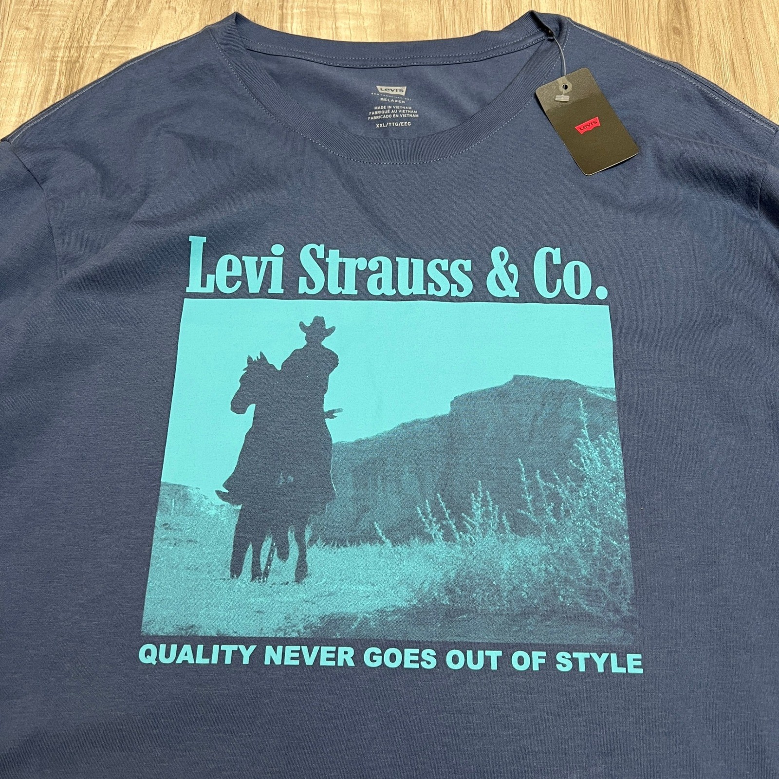 Levi’s Men’s Size 2XL Long Sleeve Tee Blue Western Graphic Cowboy Mesa Relaxed