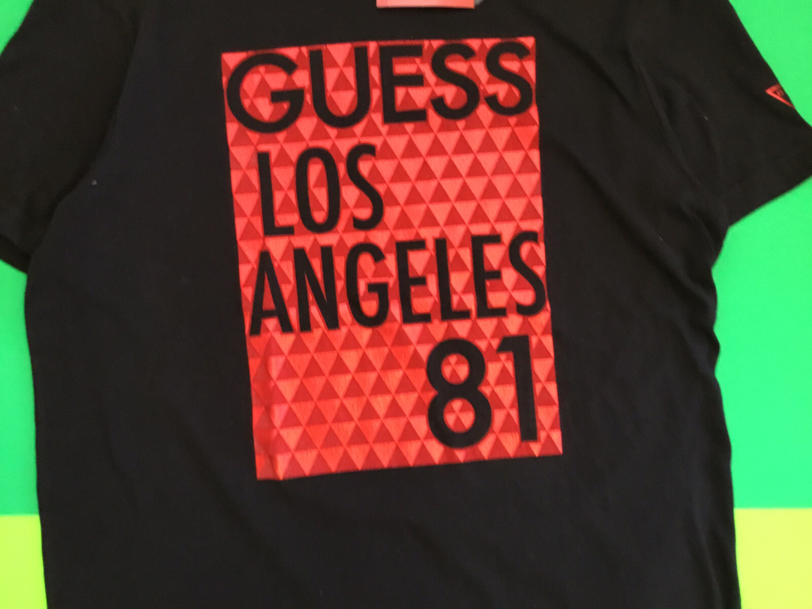 GUESS Los Angeles Men’s Short Sleeve T-Shirt Size MEDIUM Black w/ Red Cotton NEW