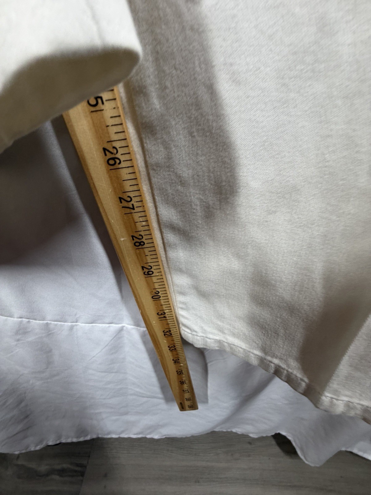 St. John’s Bay Men’s 40×34 Cream Chino Pants Relaxed Fit Pleated Front Cotton