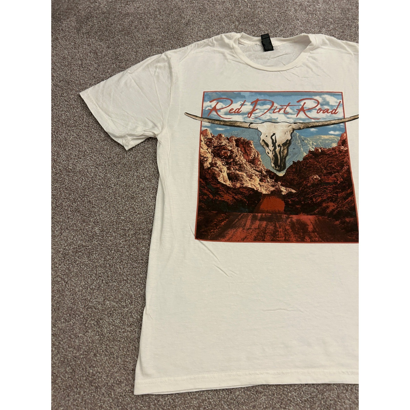 VTG Brooks & Dunn T-Shirt Mens Medium White Excellent Red Dirt Road Graphic Tee