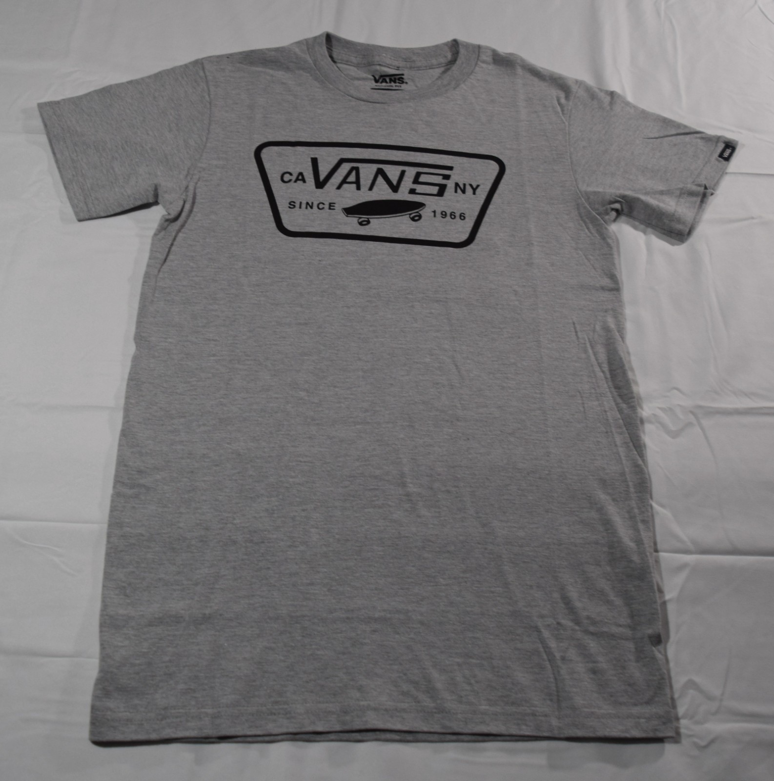 Vans Men Shirt and Tee Classic Style Short Sleeve Crew Neck