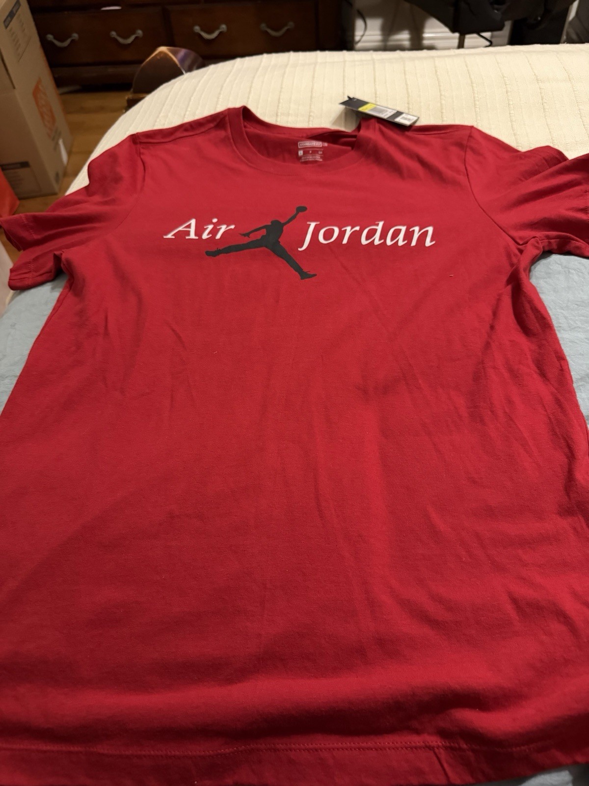 Air Jordan Men’s T-Shirt Size Small, Red