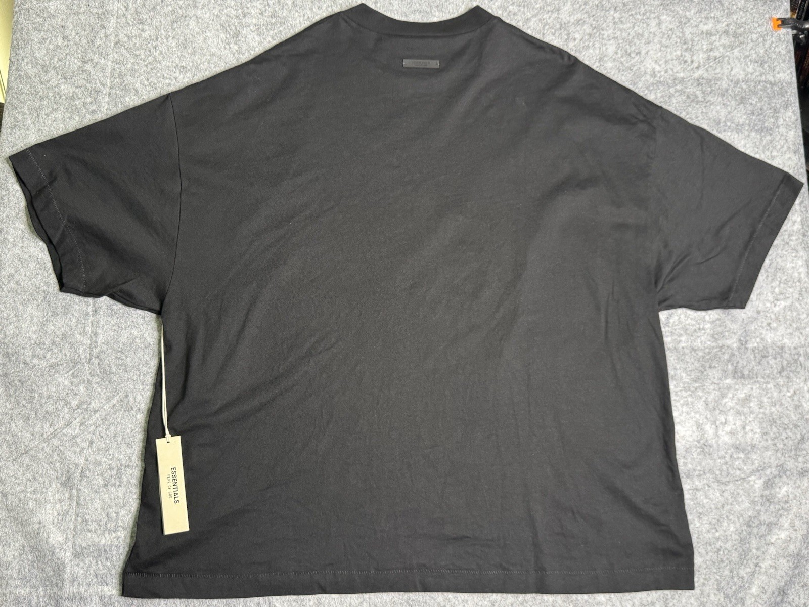 Fear of God Essentials University Logo T-shirt Black Mens Size XL Brand NEW! NWT