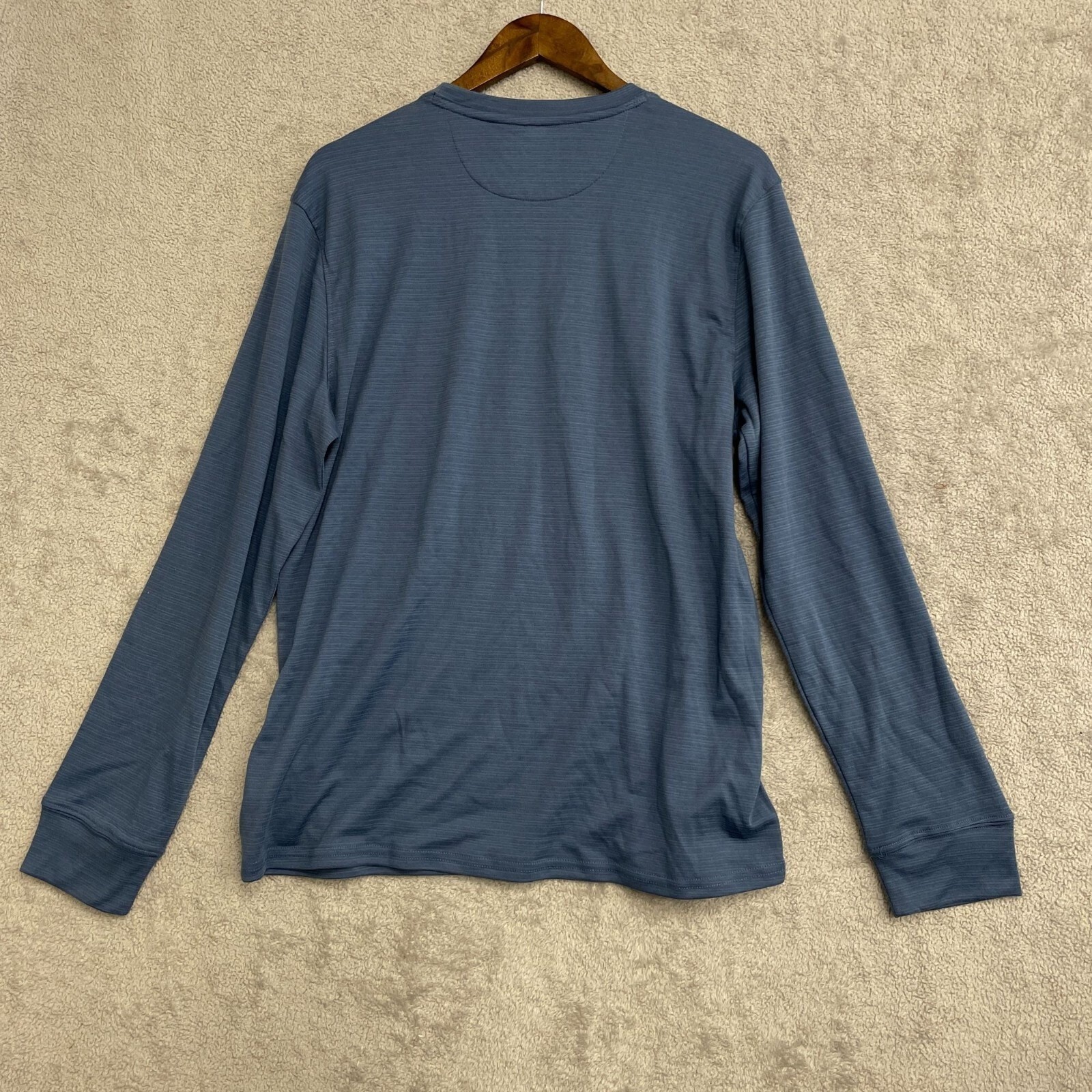 NEW DKNY Men’s L Long Sleeve Crew Neck Shirt Blue Wicking Machine Washable