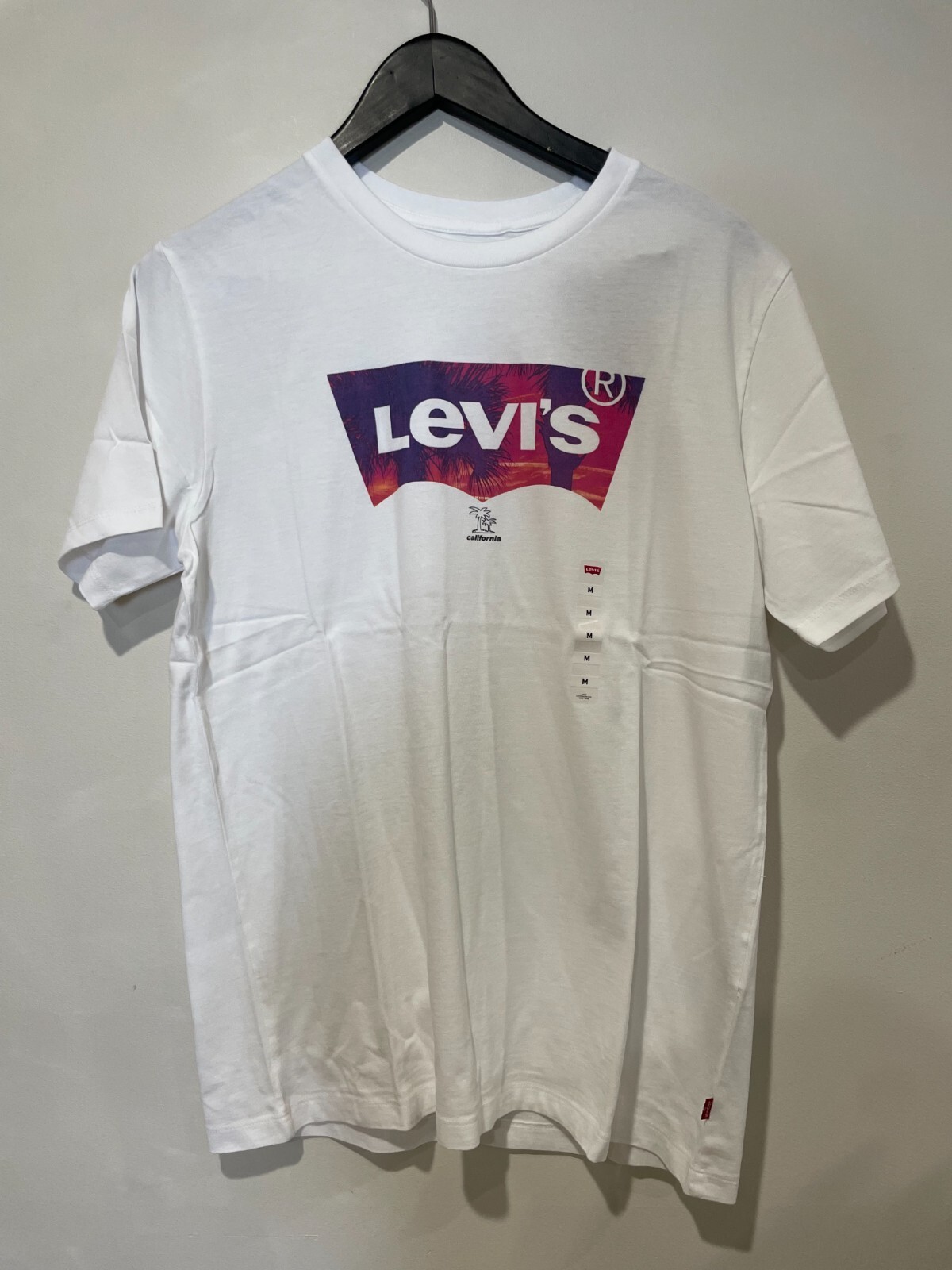 NWT Levi’s Graphic Palm Fill Crewneck Tee Men’s M, L, XL, XXL