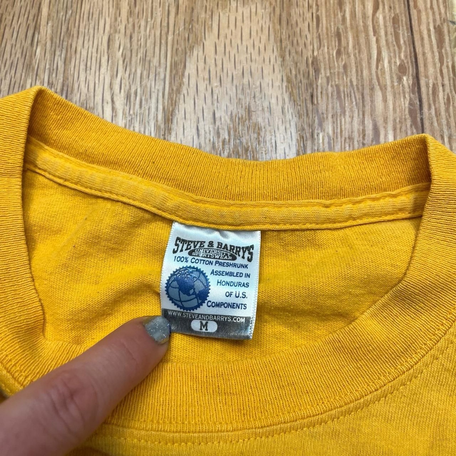 Vintage free style Steve-barry-s Men’s Yellow T-shirt