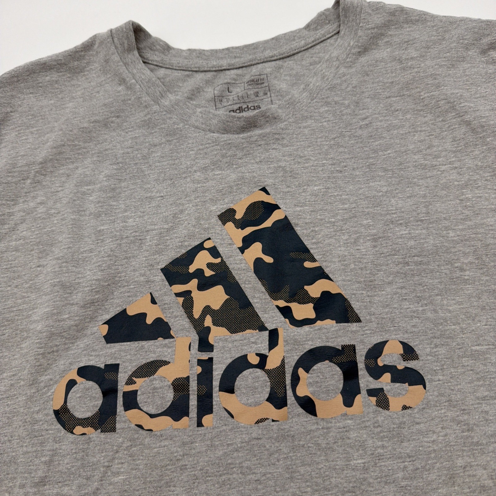 Adidas T-shirt Men L Gray Graphic Print Logo Camo.#48133