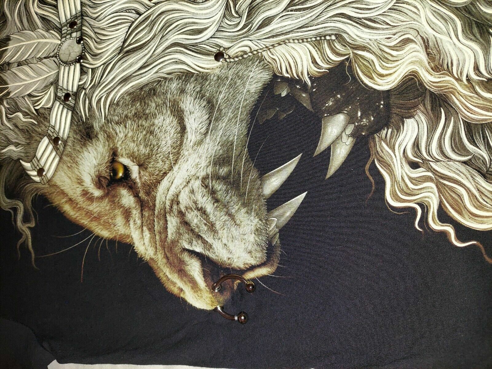 Rock Chang Original Lion Hand Painted w/Silver stud and Nose Ring T-Shirt Small
