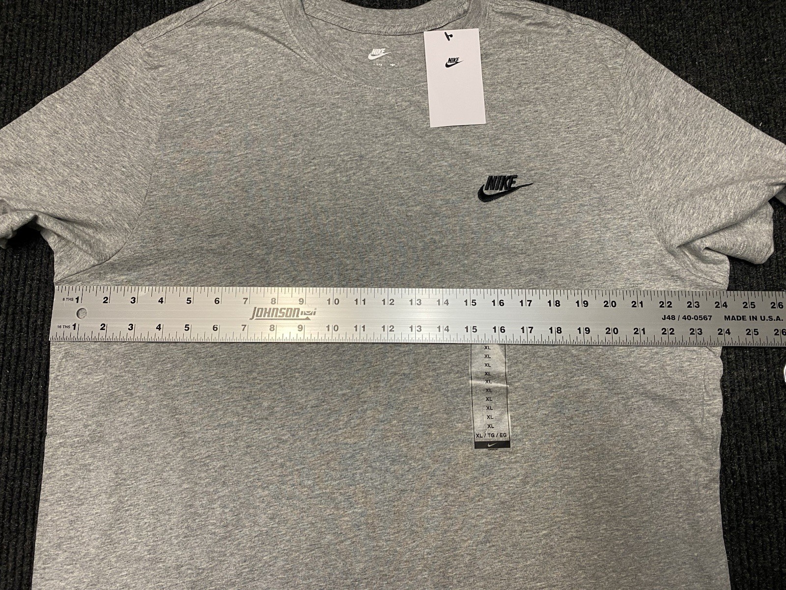 NWT The Nike Tee Mens Sportswear Embroidered Logo T-Shirt Grey AR4997-064 Sz XL