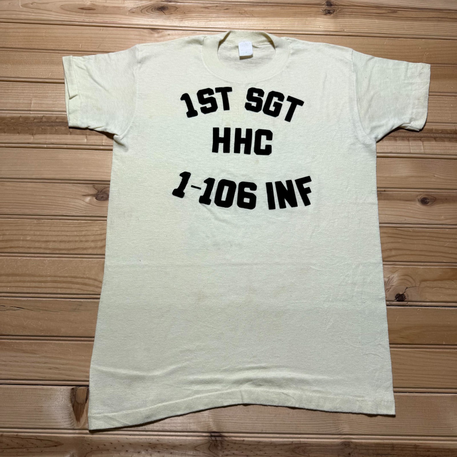 Vintage 80s 1st Sgt HHC 1-106 INF Army Military Infantry Graphic T-Shirt Medium