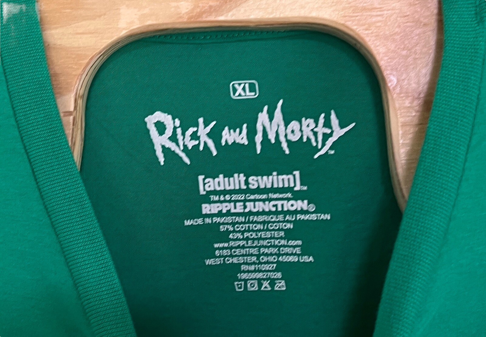 Rick and Morty T-Shirt XL Green Naughty or Nice Adult Swim Graphic Tee