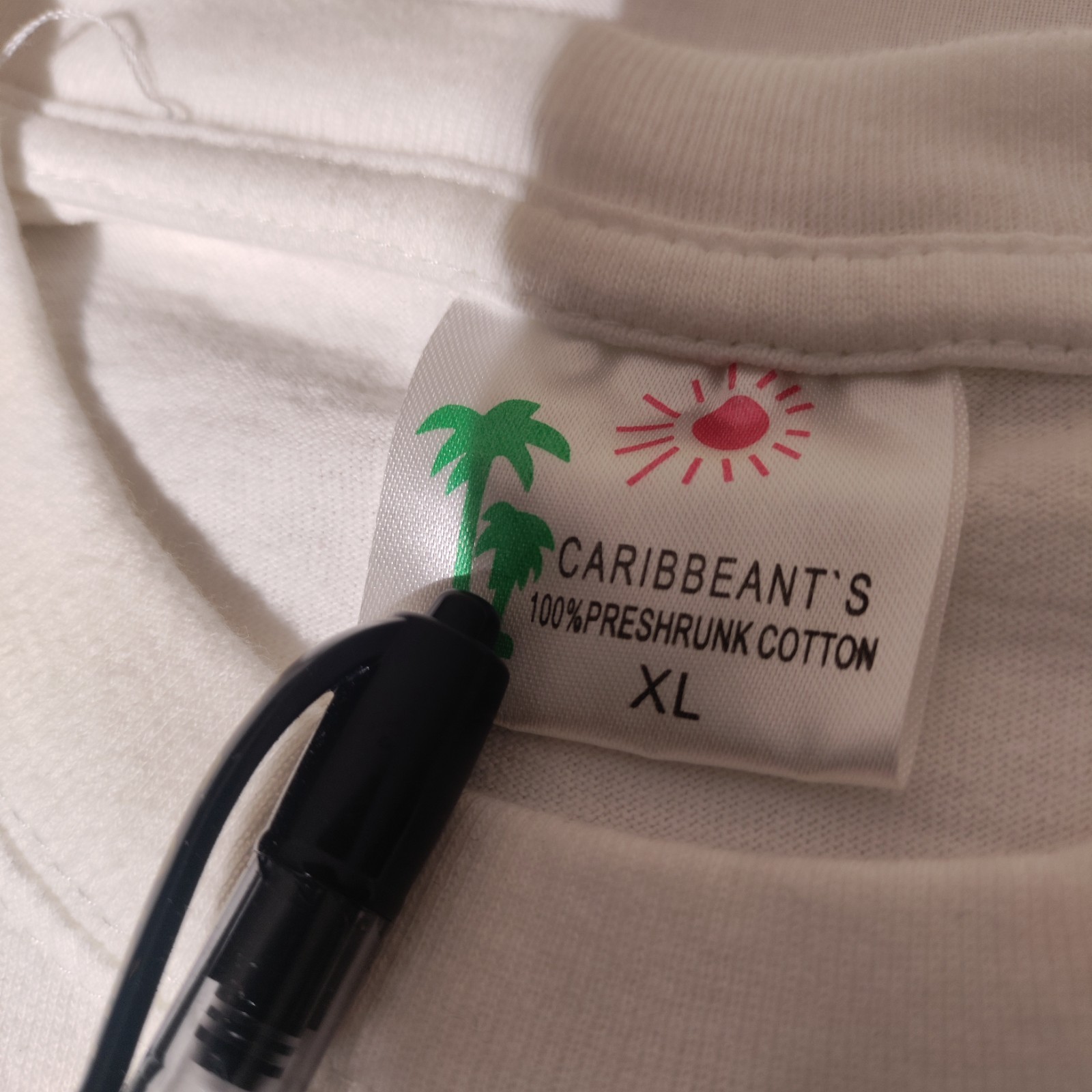 St. Maarten N.A F.W.I. Sun Palm Tree Caribbeant’s Cotton T-Shirt Sz XL – Stains