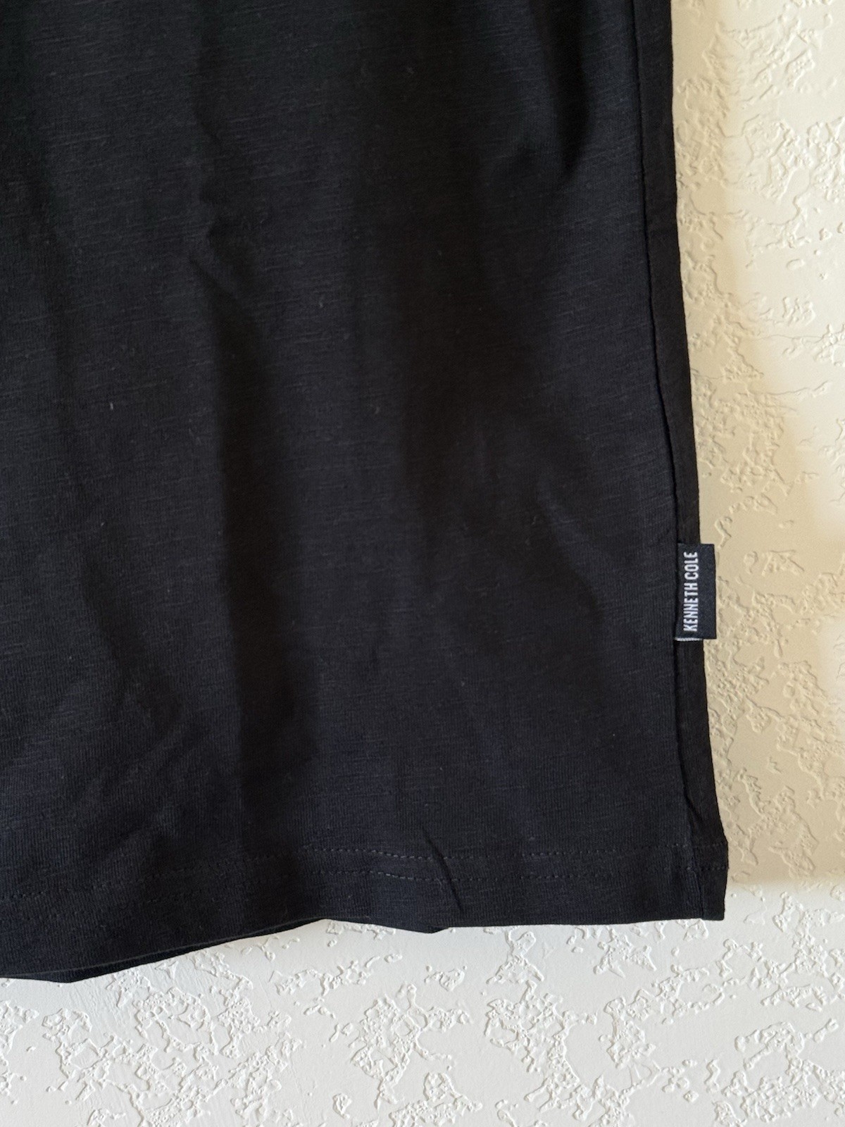 Kenneth Cole Small Black Classic Knit Pocket T-Shirt Super Soft 100% Cotton