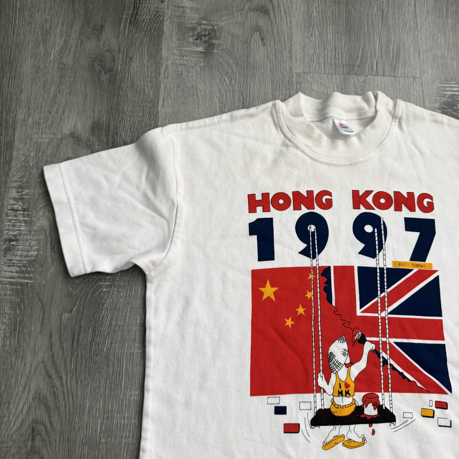 Vintage Hong Kong 1997 Shirt Mens Large White Rambo Flag Souvenir 90s Tee