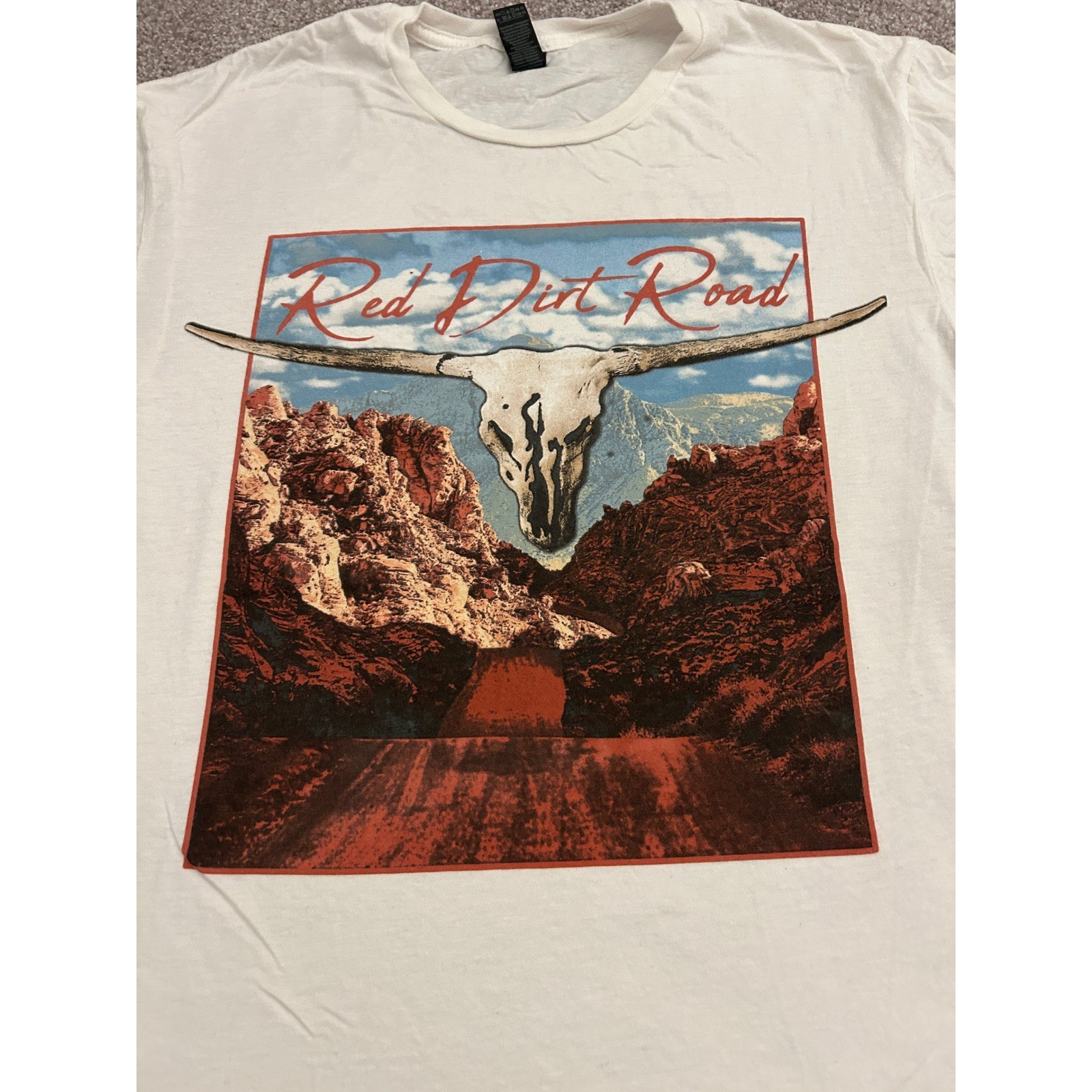VTG Brooks & Dunn T-Shirt Mens Medium White Excellent Red Dirt Road Graphic Tee