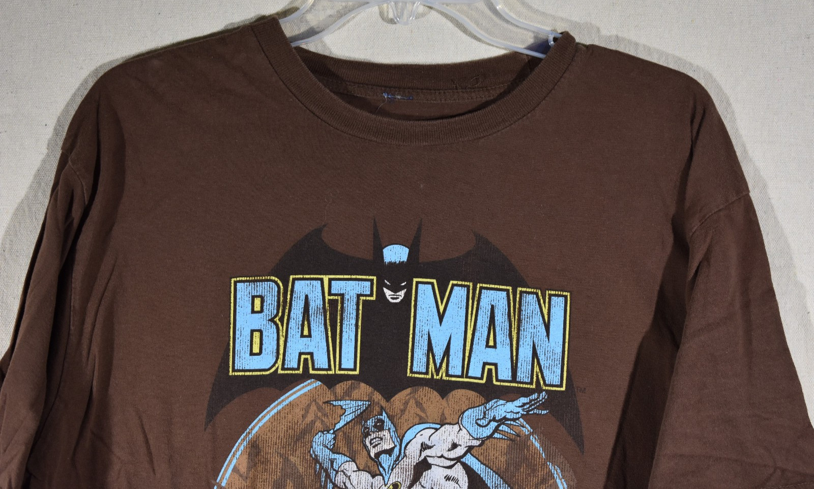 Vintage Batman Men’s T-Shirt Brown DC Comics – Blue/Gray Batman – Size XL XLarge