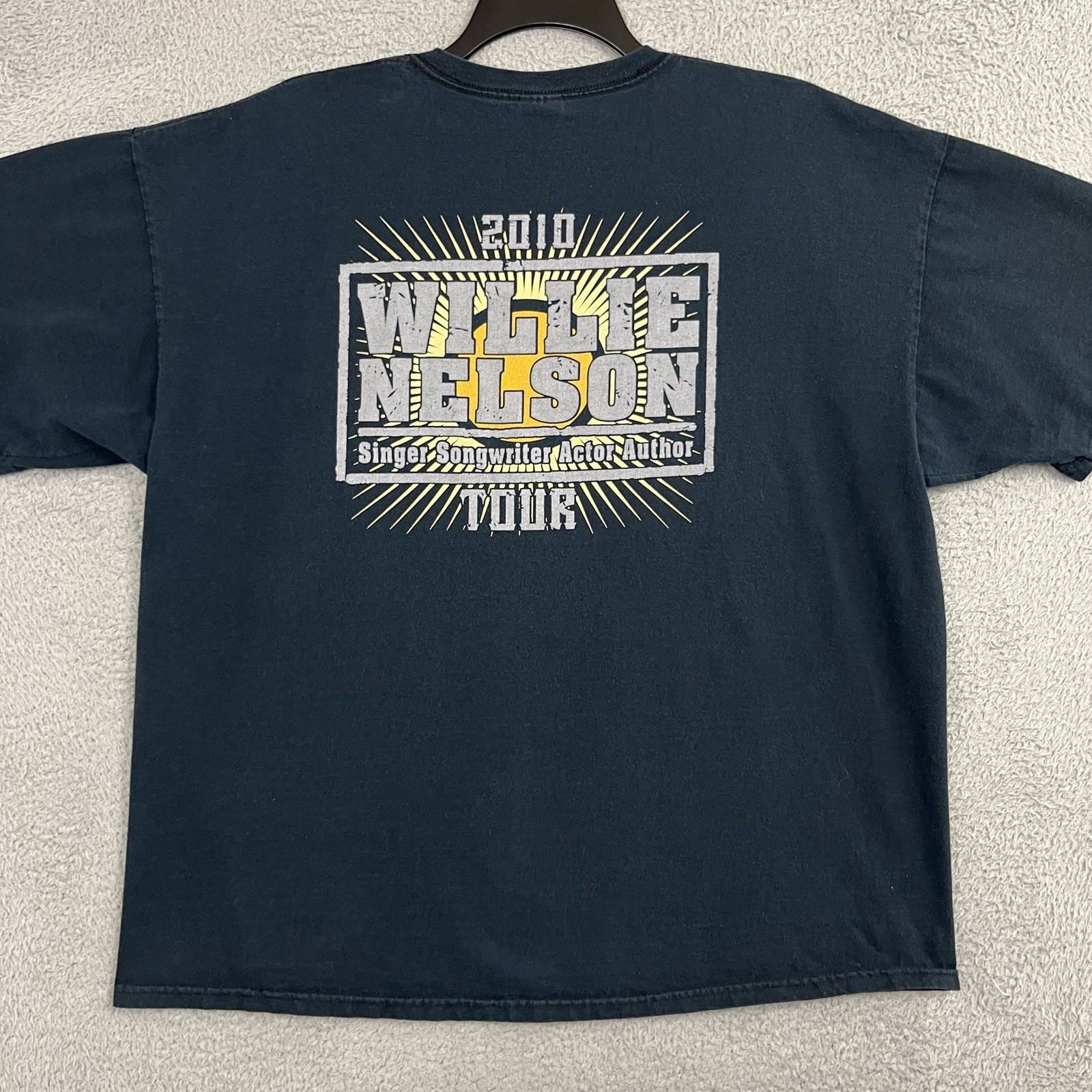 Willie Nelson T Shirt Black Spirit Tour 2010 Adult 2XL 25.75″ PTP Country Music