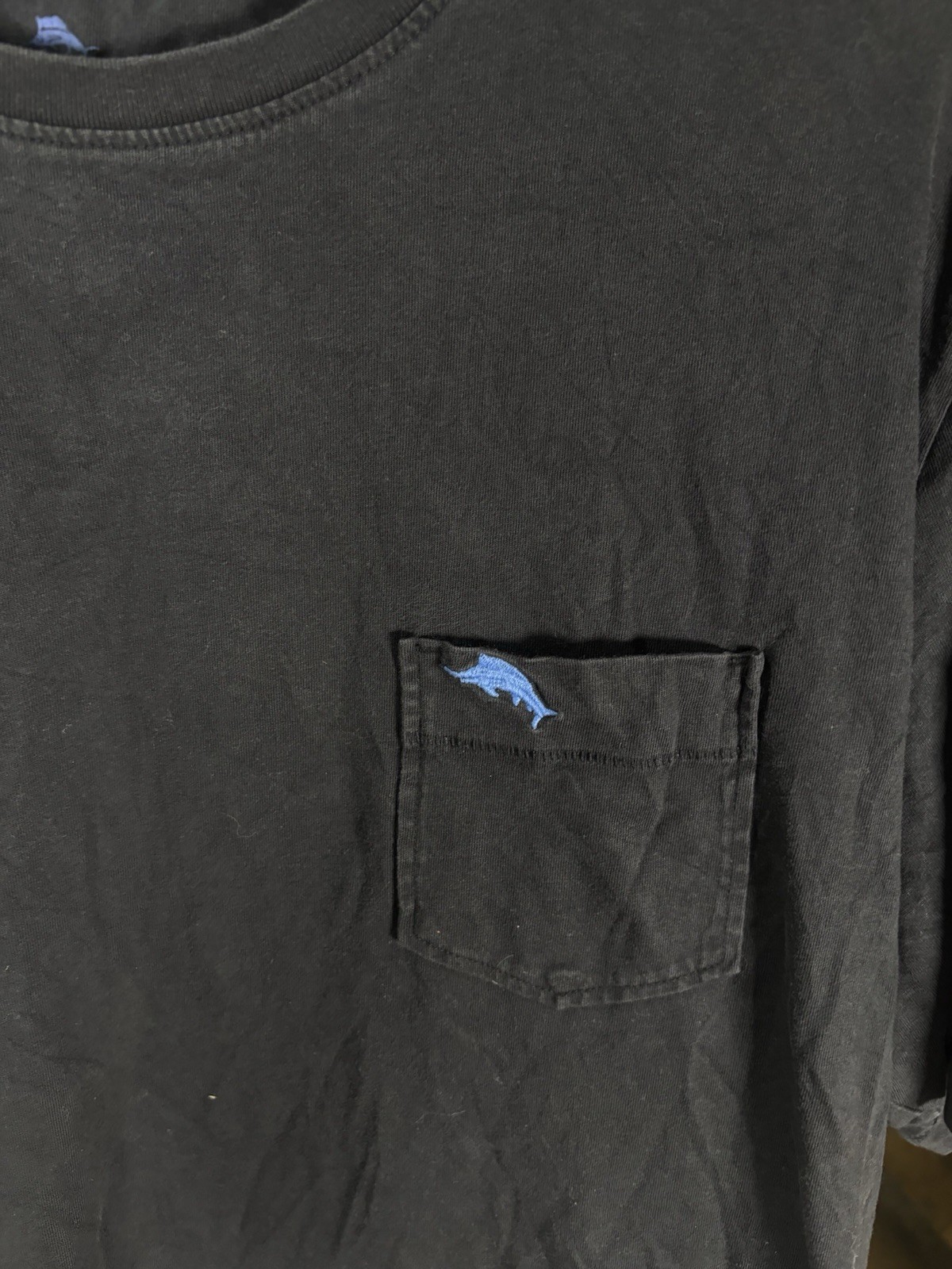 Tommy Bahama Logo Pocket Men’s Black Short Sleeve Crew Neck T-Shirt Size L
