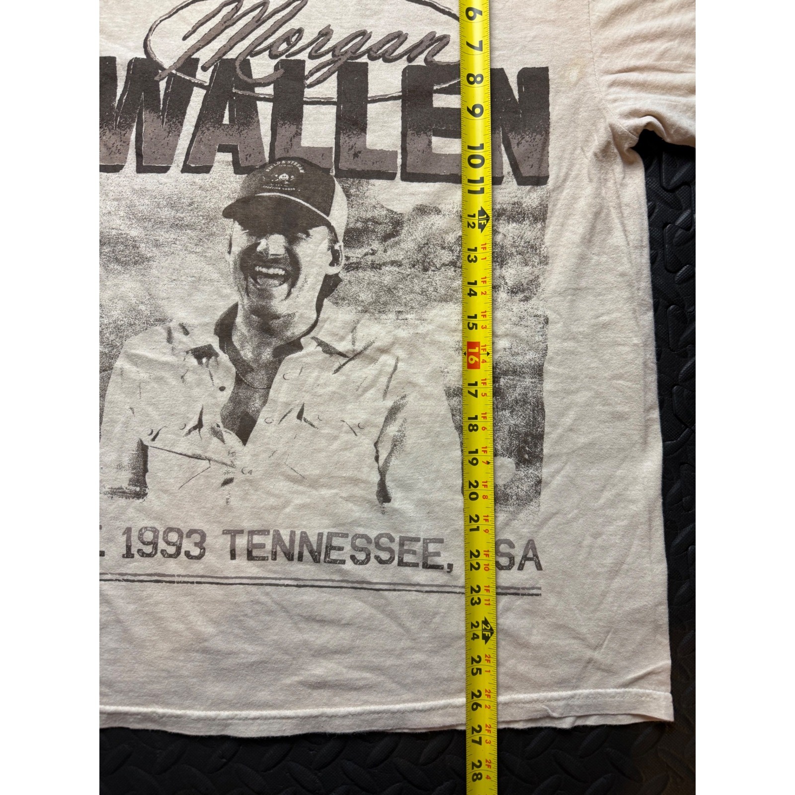 Morgan Wallen Graphic T-Shirt Mens Small Tan Tennessee Est 1993 Country Music
