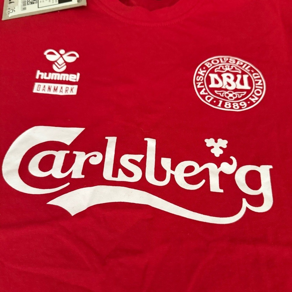 Hummel Denmark DBU Carlsberg Soccer Fan T-Shirt Red Mens XS NWT