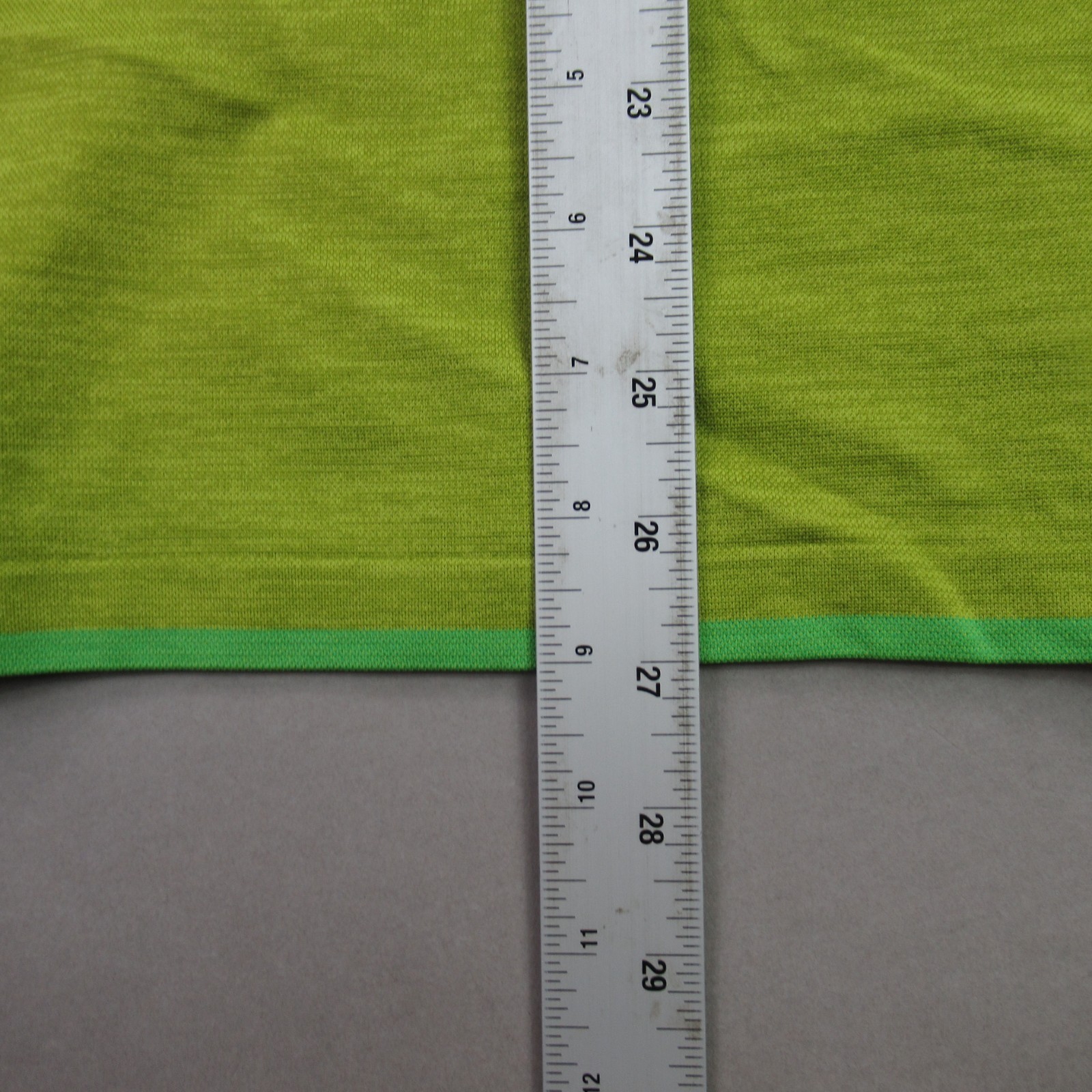 Outdoor Voices Shirt Mens Medium Sleeveless Crew Neck Workout Lightweight Green