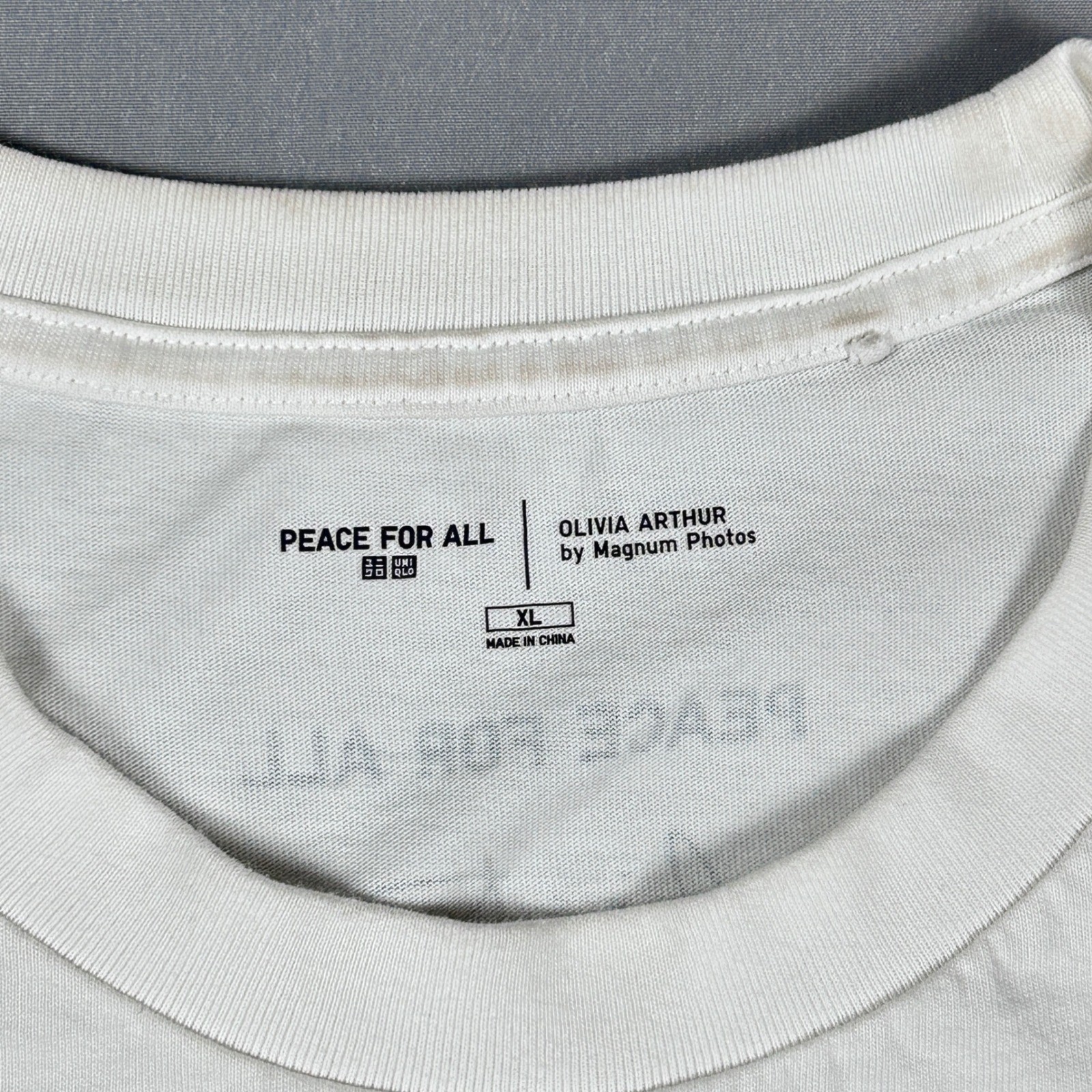 Uniqlo Peace For All Olivia Arthur Imagine Graphic T-Shirt Mens XL Unisex White