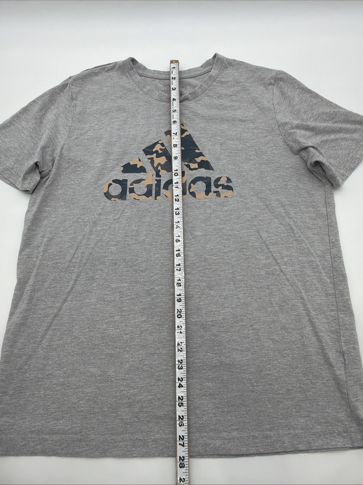 Adidas T-shirt Men L Gray Graphic Print Logo Camo.#48133