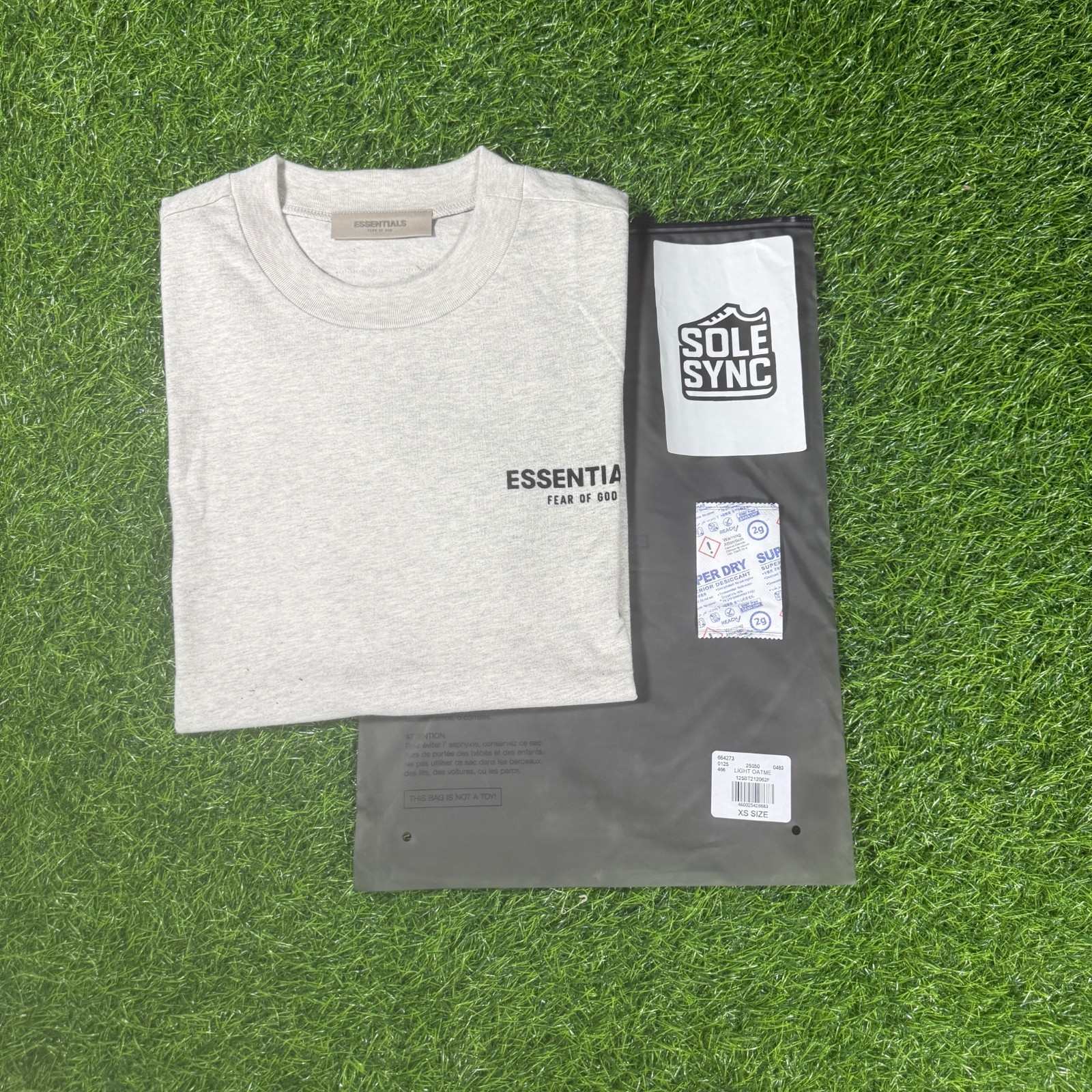 Fear of God Essentials T-Shirt SS22 Light Oatmeal – 100% Authentic (XS-XL)