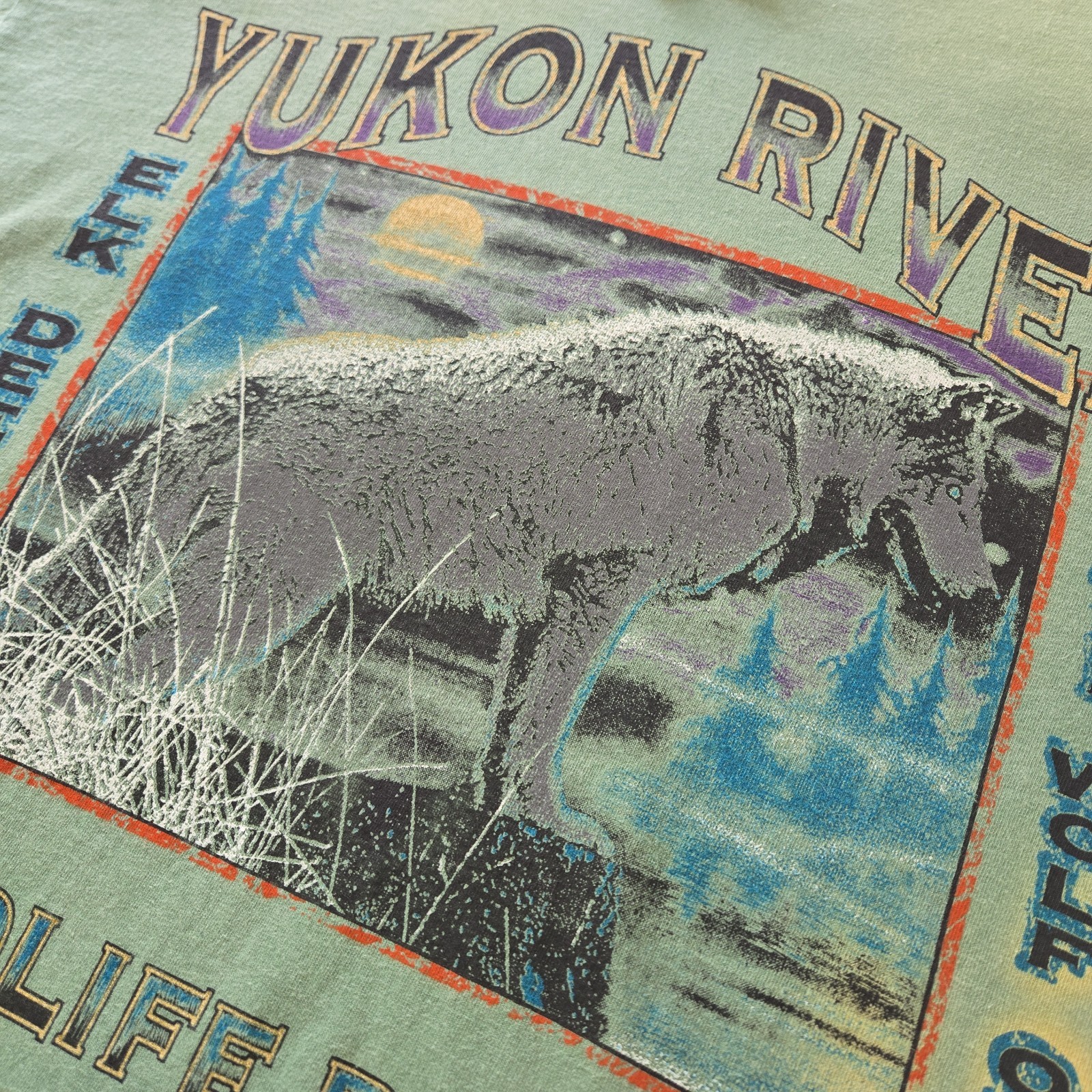 VTG Deadstock 90s Spirit Lake Outfitters Yukon River Wolf T Shirt Sun Tag XL USA