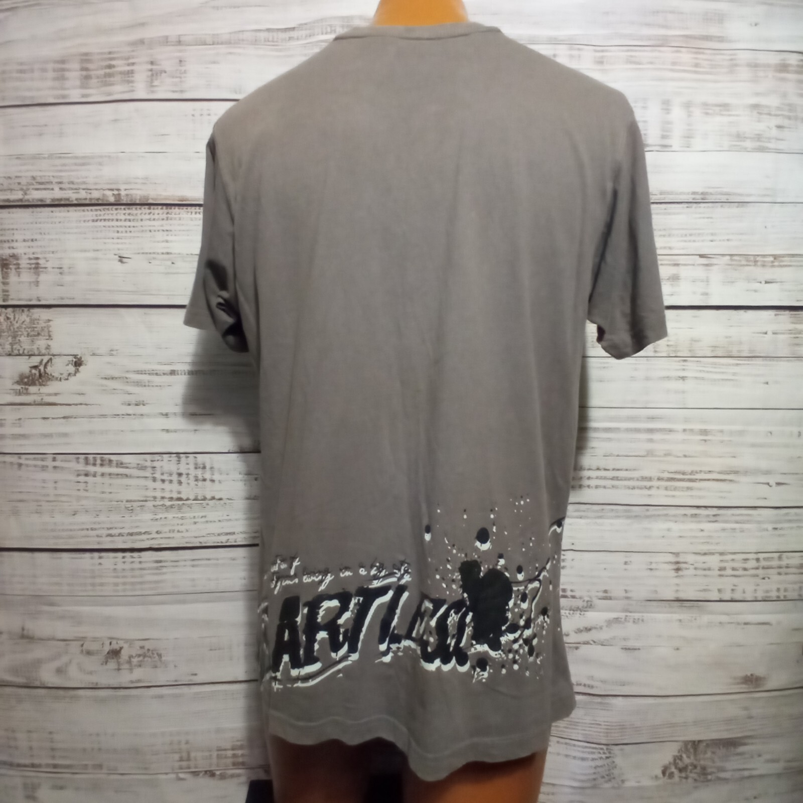 Request T Shirt Mens XL Gray Streetwear Y2K Grunge Heartless Spellout Wraparound
