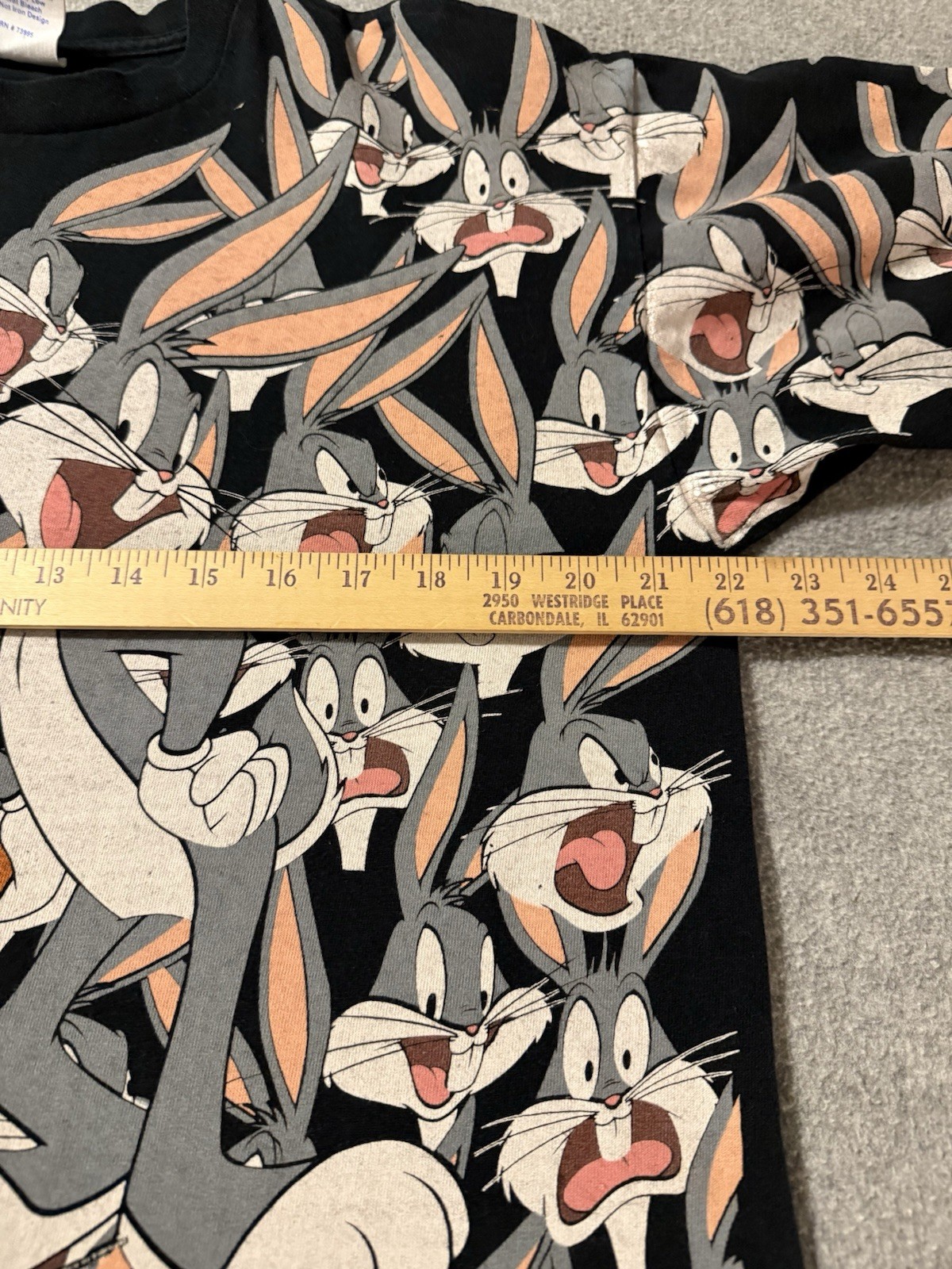 Vintage 1992 Bugs Bunny Looney Tunes AOP T-shirt Large Wild Oats Made in USA
