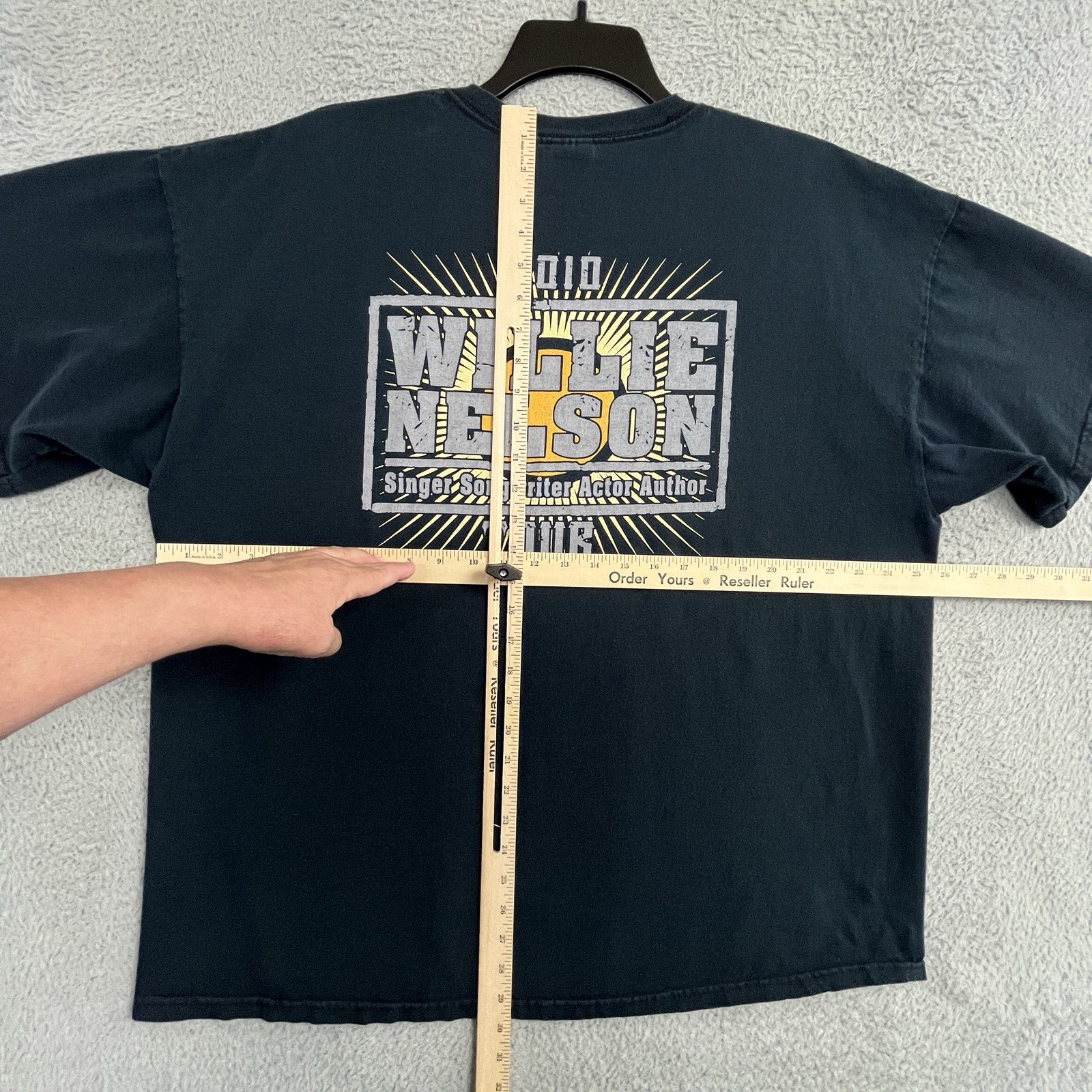 Willie Nelson T Shirt Black Spirit Tour 2010 Adult 2XL 25.75″ PTP Country Music